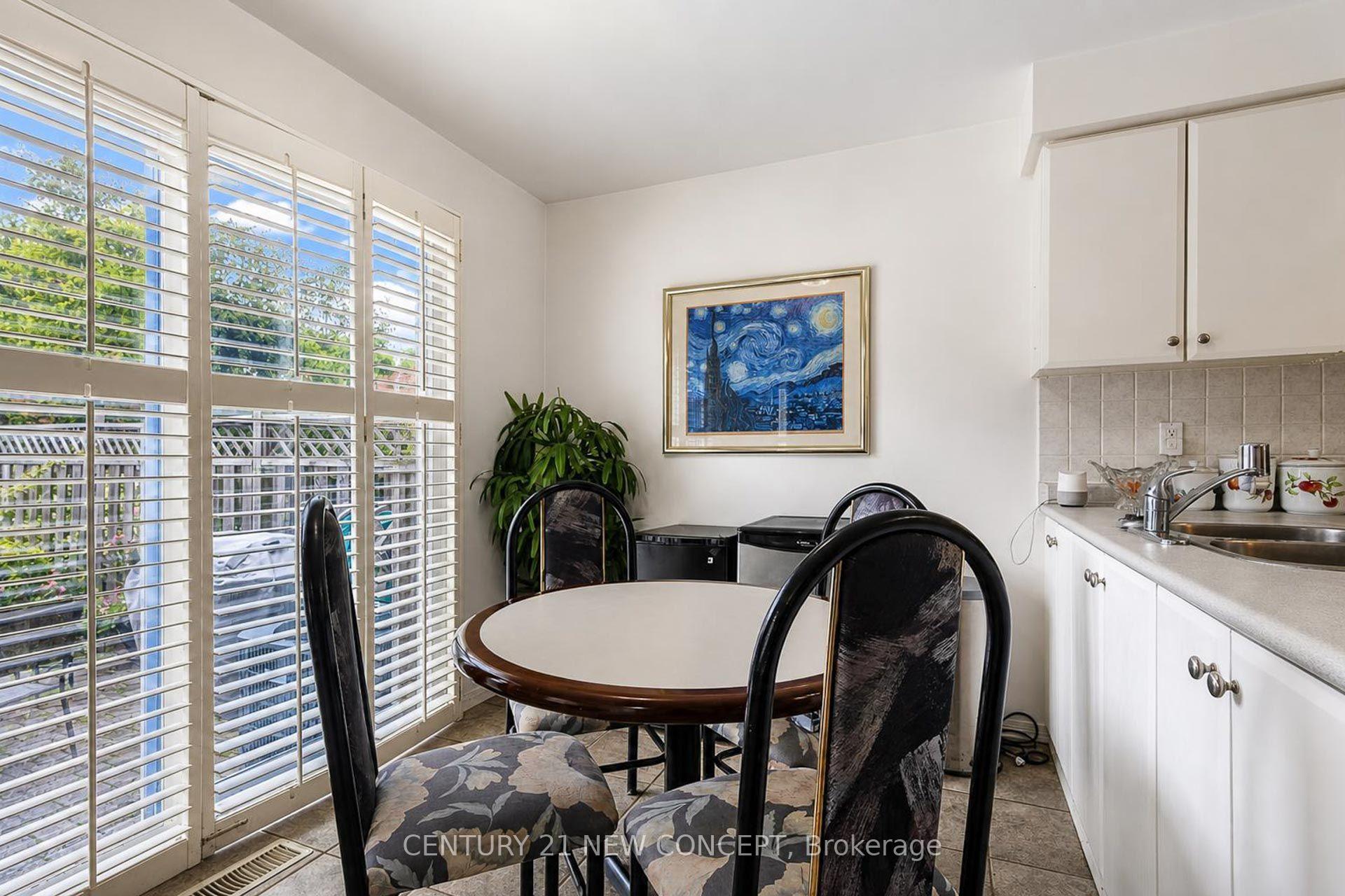 Photo 15 of 8 Millcroft Way, Vaughan, Brownridge — HOMEH