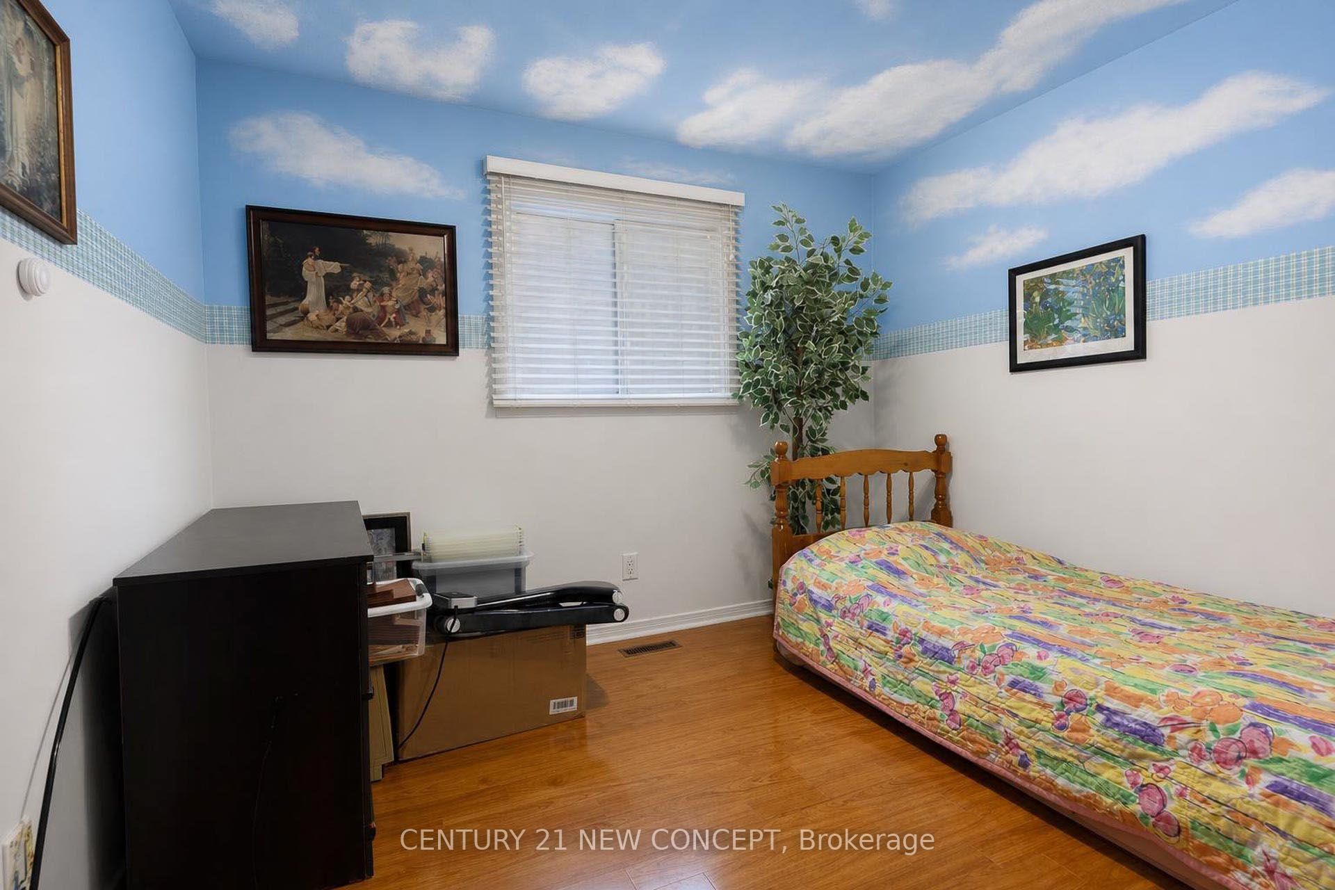 Photo 26 of 8 Millcroft Way, Vaughan, Brownridge — HOMEH