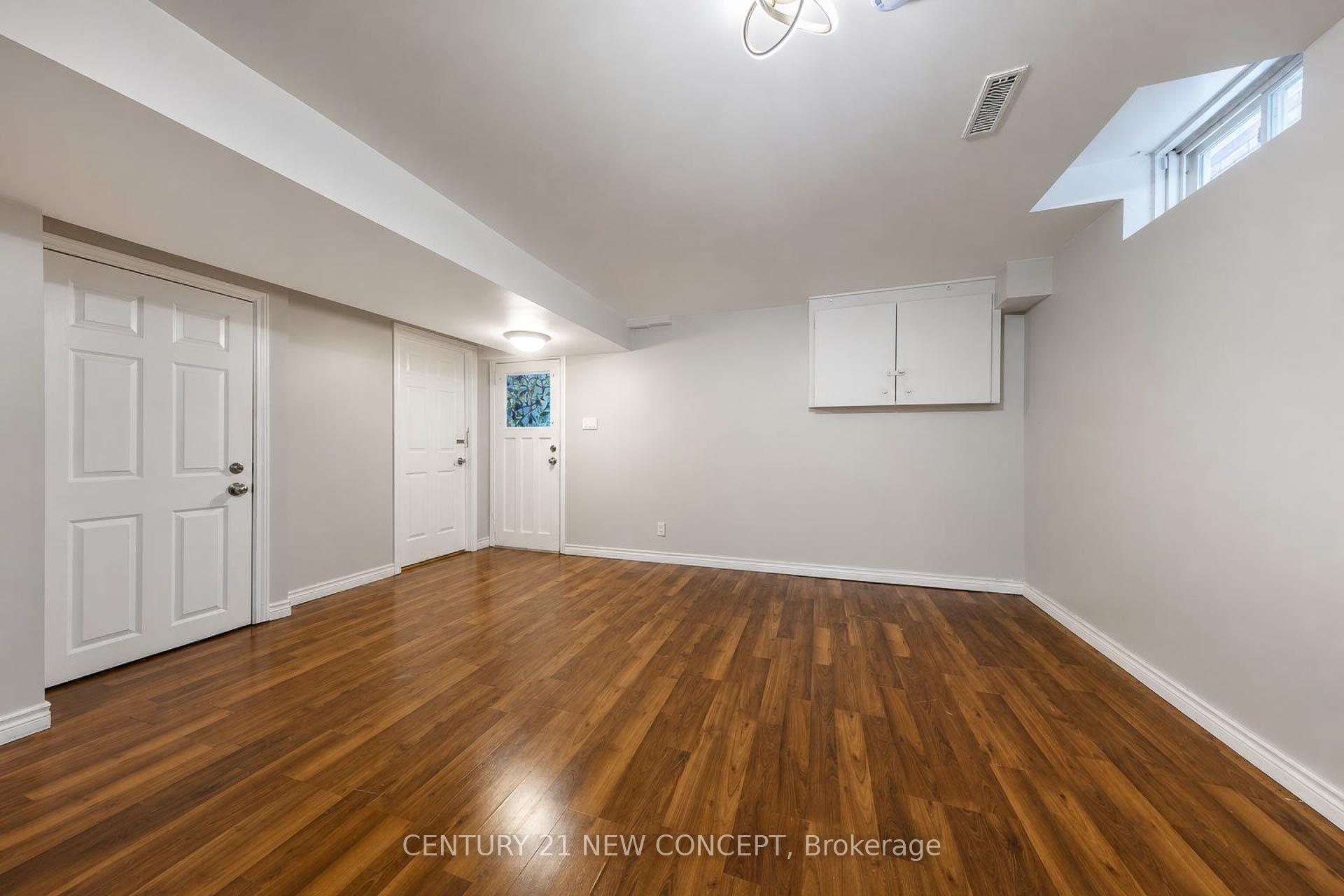 Photo 34 of 8 Millcroft Way, Vaughan, Brownridge — HOMEH