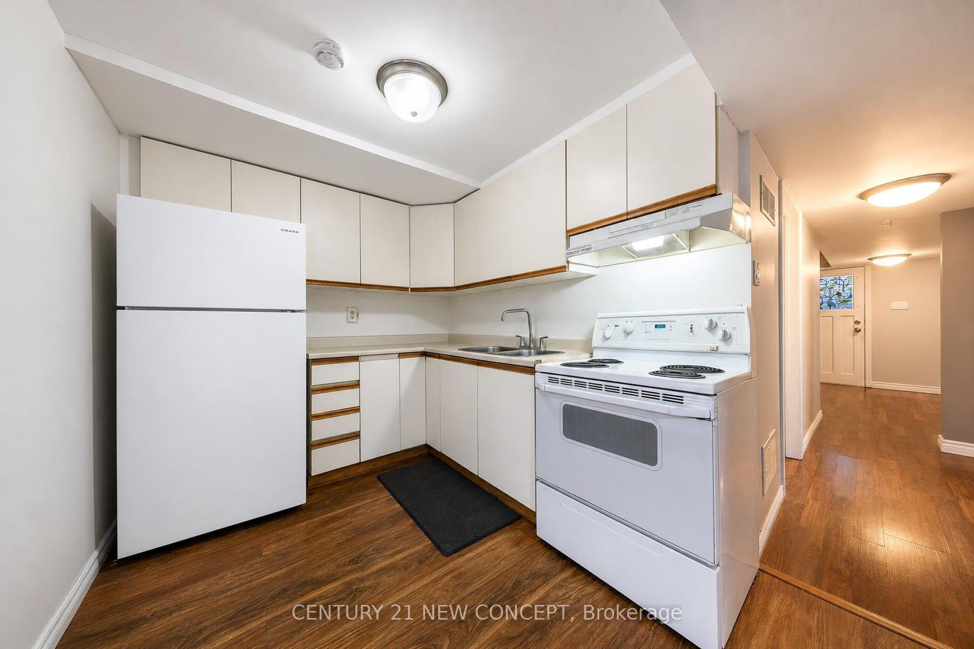 Photo 36 of 8 Millcroft Way, Vaughan, Brownridge — HOMEH