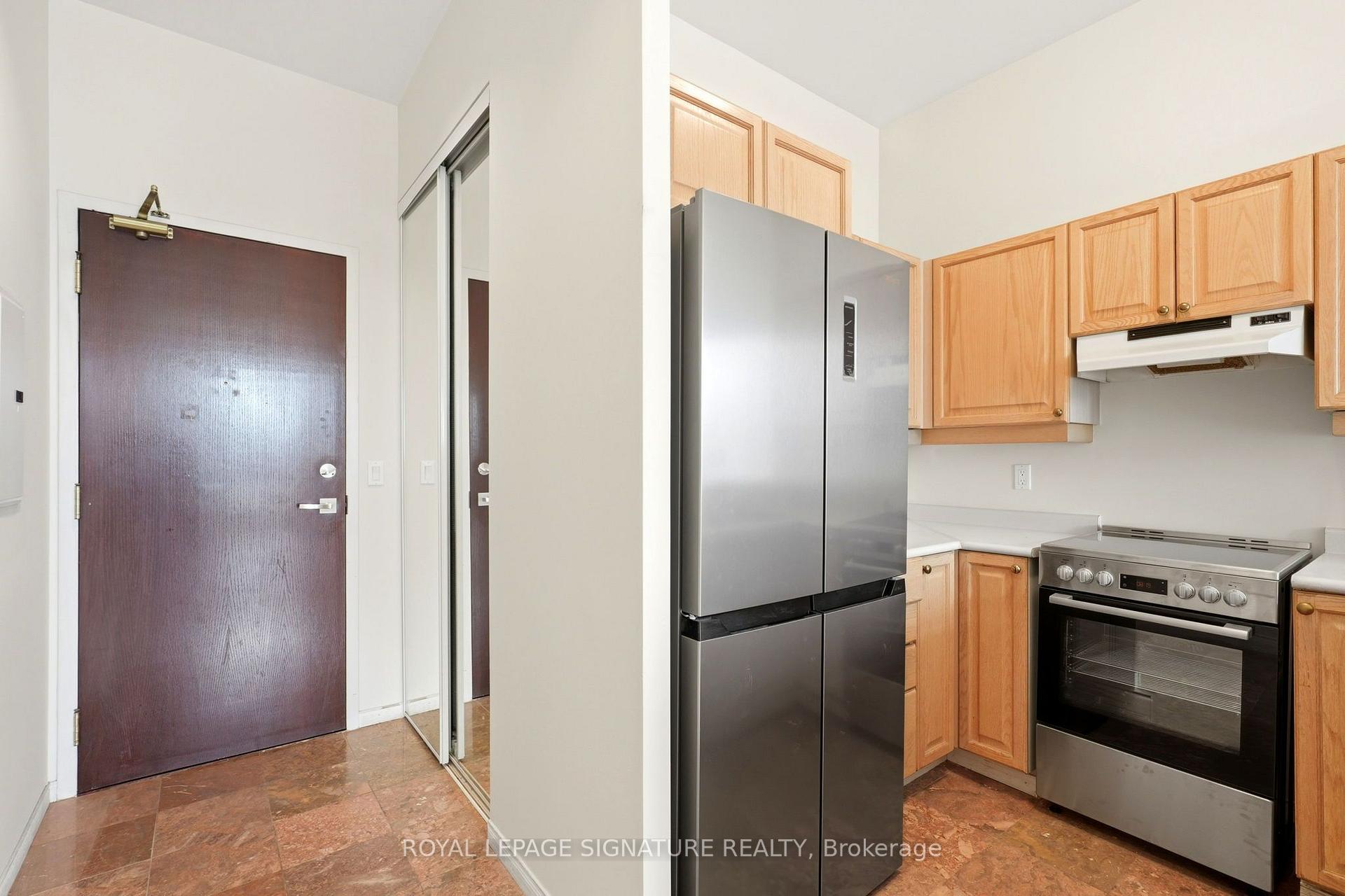Photo 2 of Unit 2014, 7 King Street E, Toronto, Church-Yonge Corridor — HOMEH