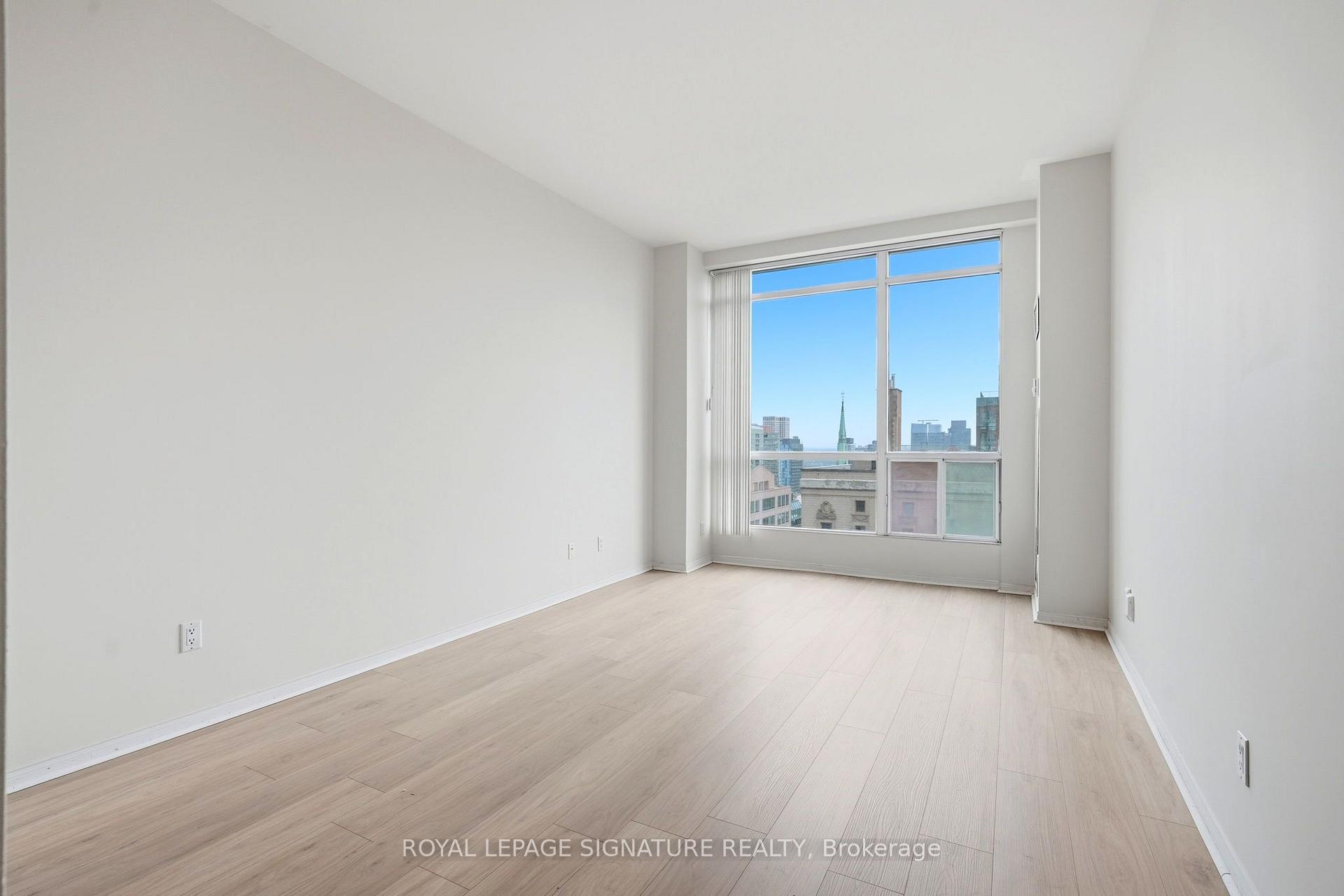 Photo 5 of Unit 2014, 7 King Street E, Toronto, Church-Yonge Corridor — HOMEH
