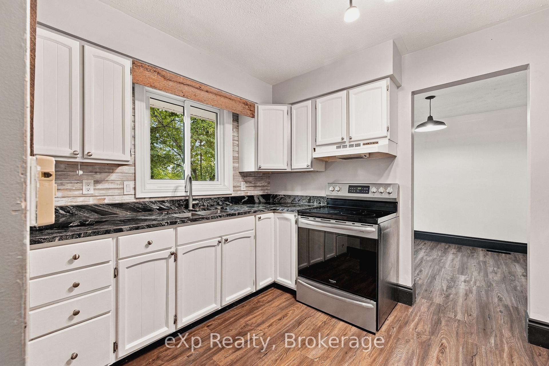 Photo 10 of 236 Bruce Street S, West Grey — HOMEH