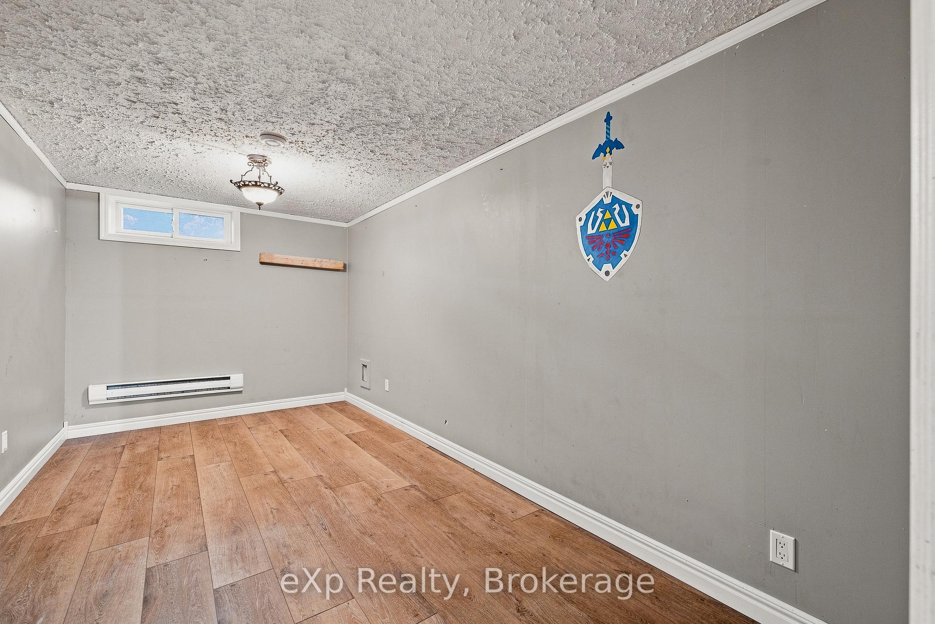 Photo 17 of 236 Bruce Street S, West Grey — HOMEH