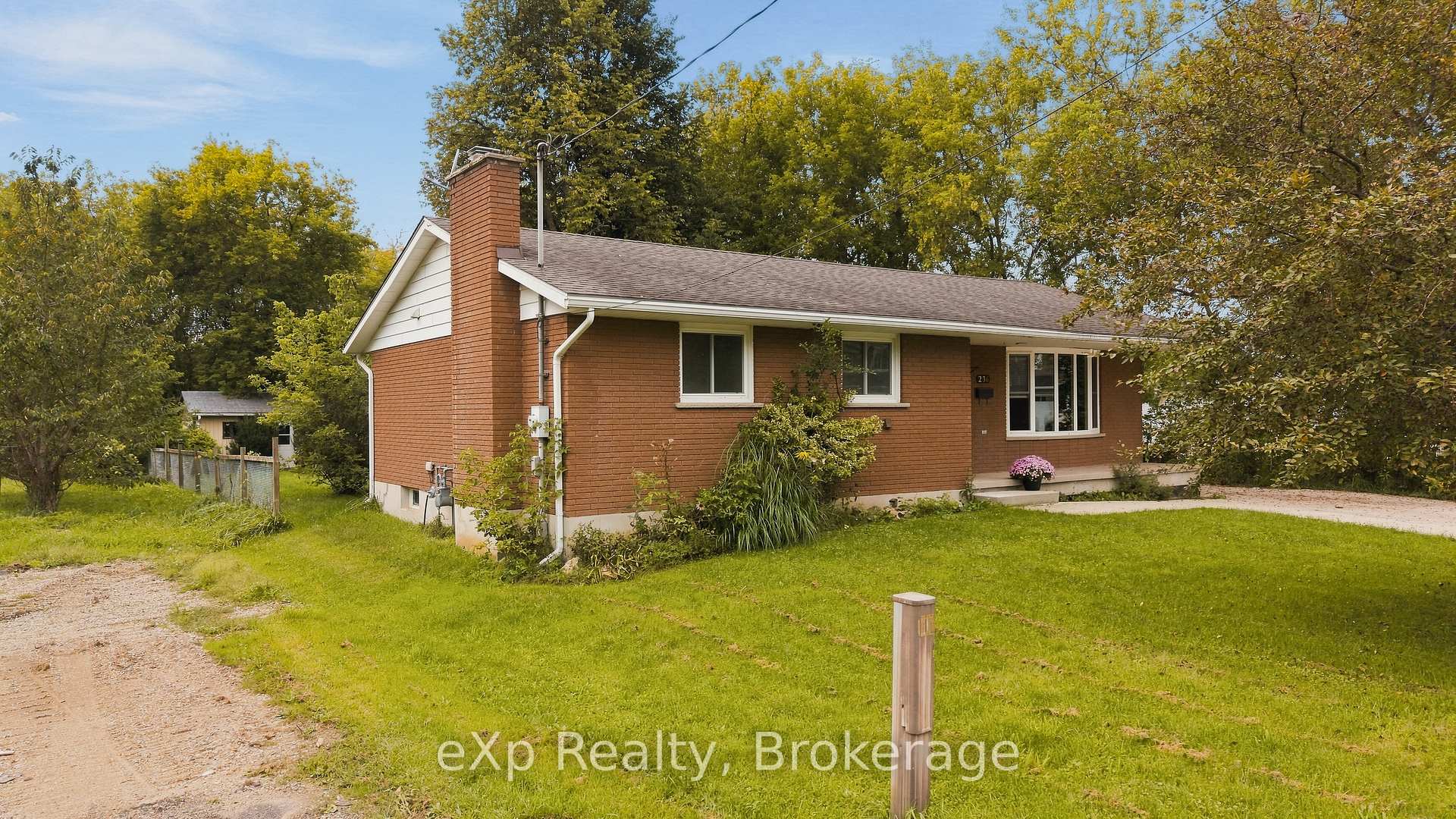 Photo 20 of 236 Bruce Street S, West Grey — HOMEH