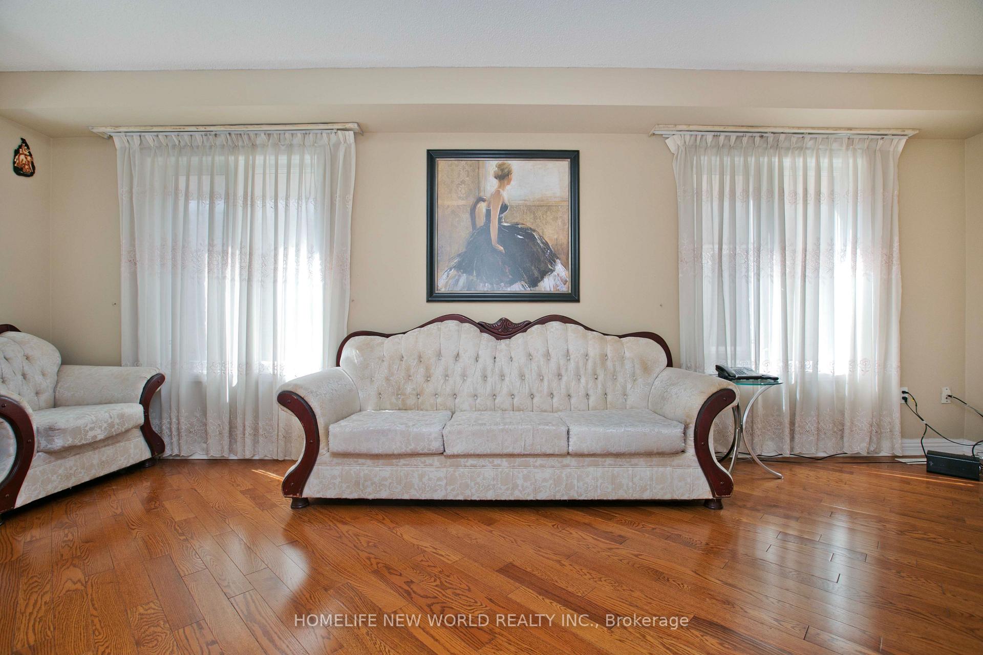 Photo 6 of 19 Charles Brown Road, Markham, Cedarwood — HOMEH