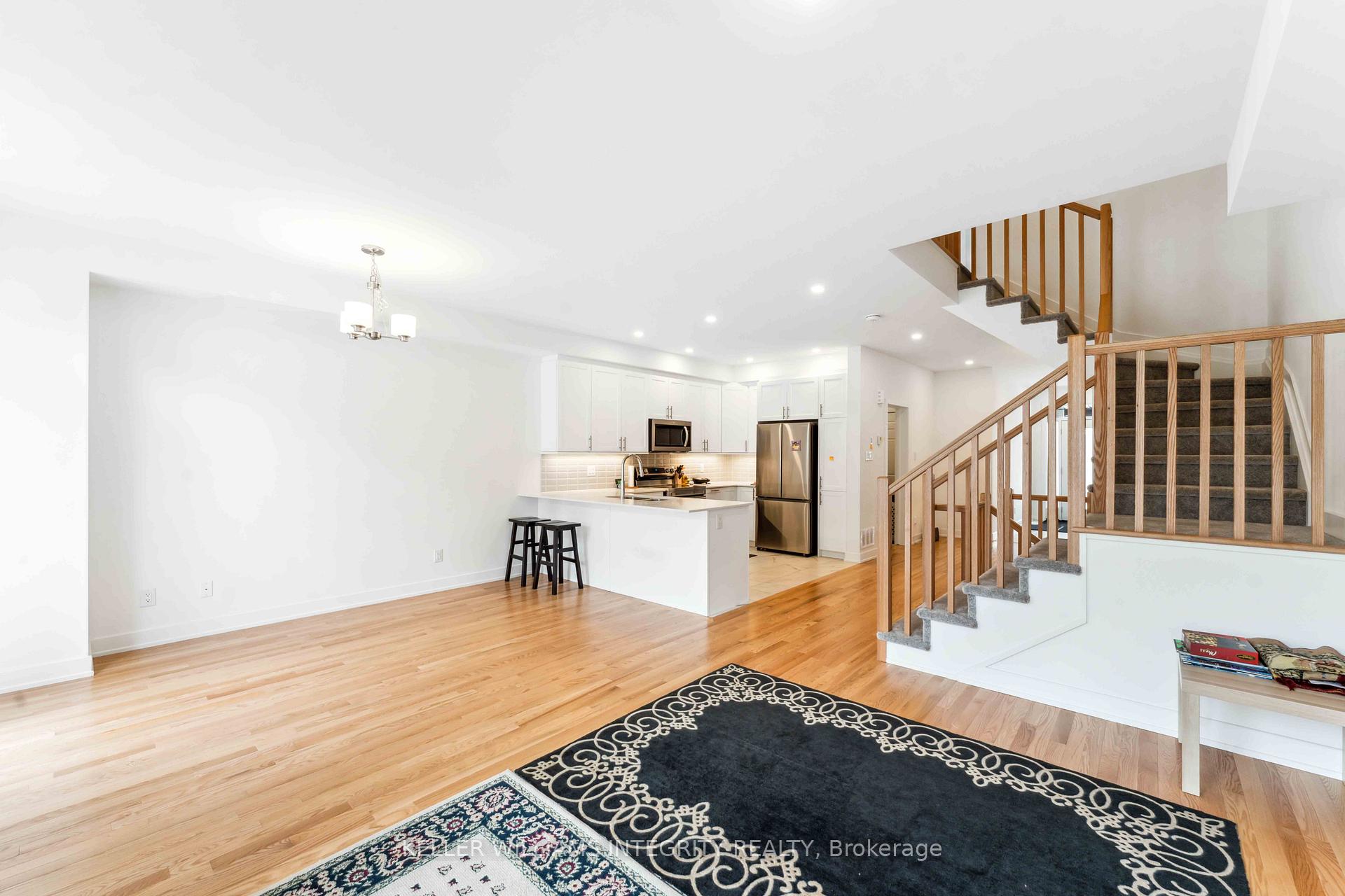 Photo 13 of 330 Makobe Lane, Ottawa, Riverside South/Gloucester Glen — HOMEH