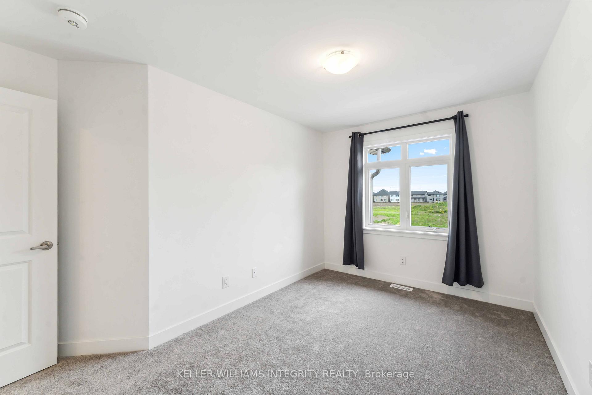 Photo 25 of 330 Makobe Lane, Ottawa, Riverside South/Gloucester Glen — HOMEH