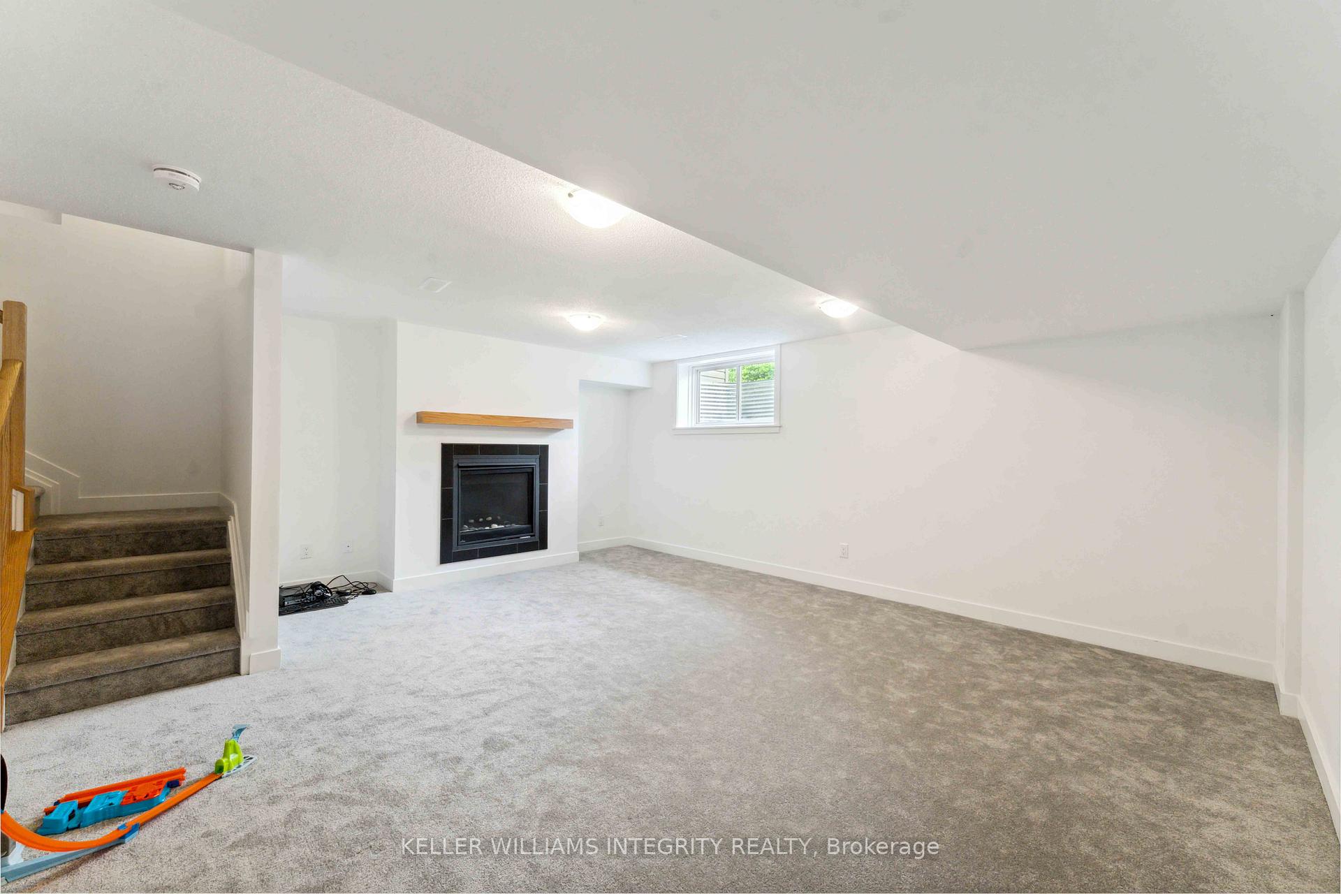 Photo 36 of 330 Makobe Lane, Ottawa, Riverside South/Gloucester Glen — HOMEH
