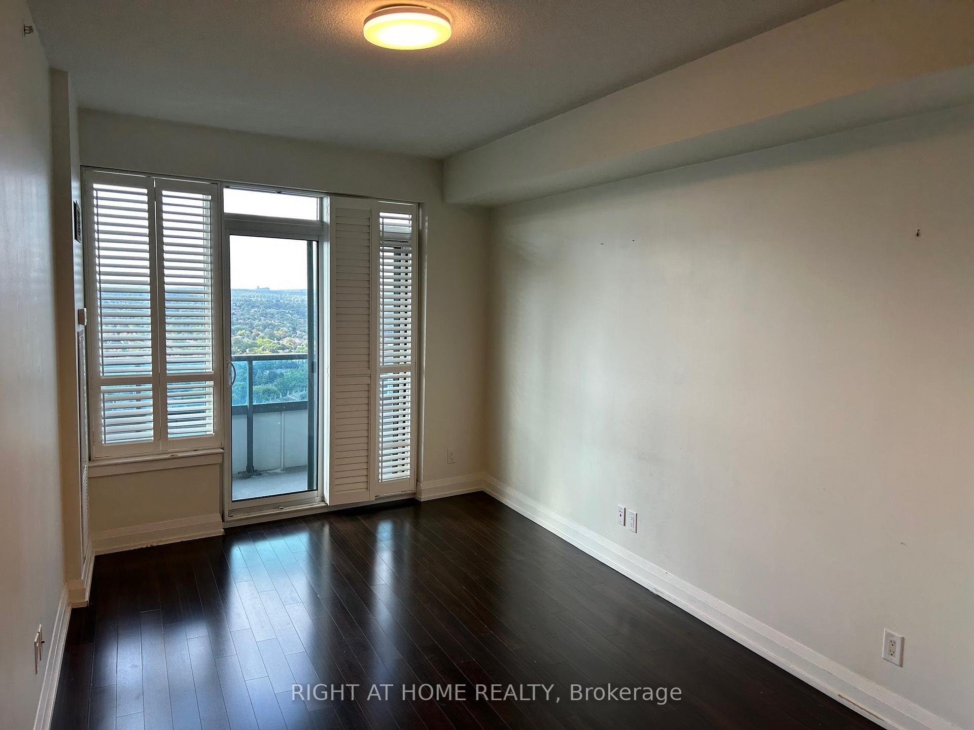 Photo 8 of Unit 2123, 7161 Yonge Street, Markham, Grandview — HOMEH