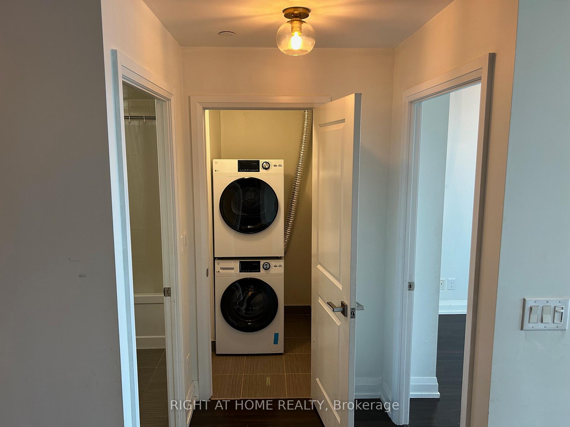 Photo 12 of Unit 2123, 7161 Yonge Street, Markham, Grandview — HOMEH