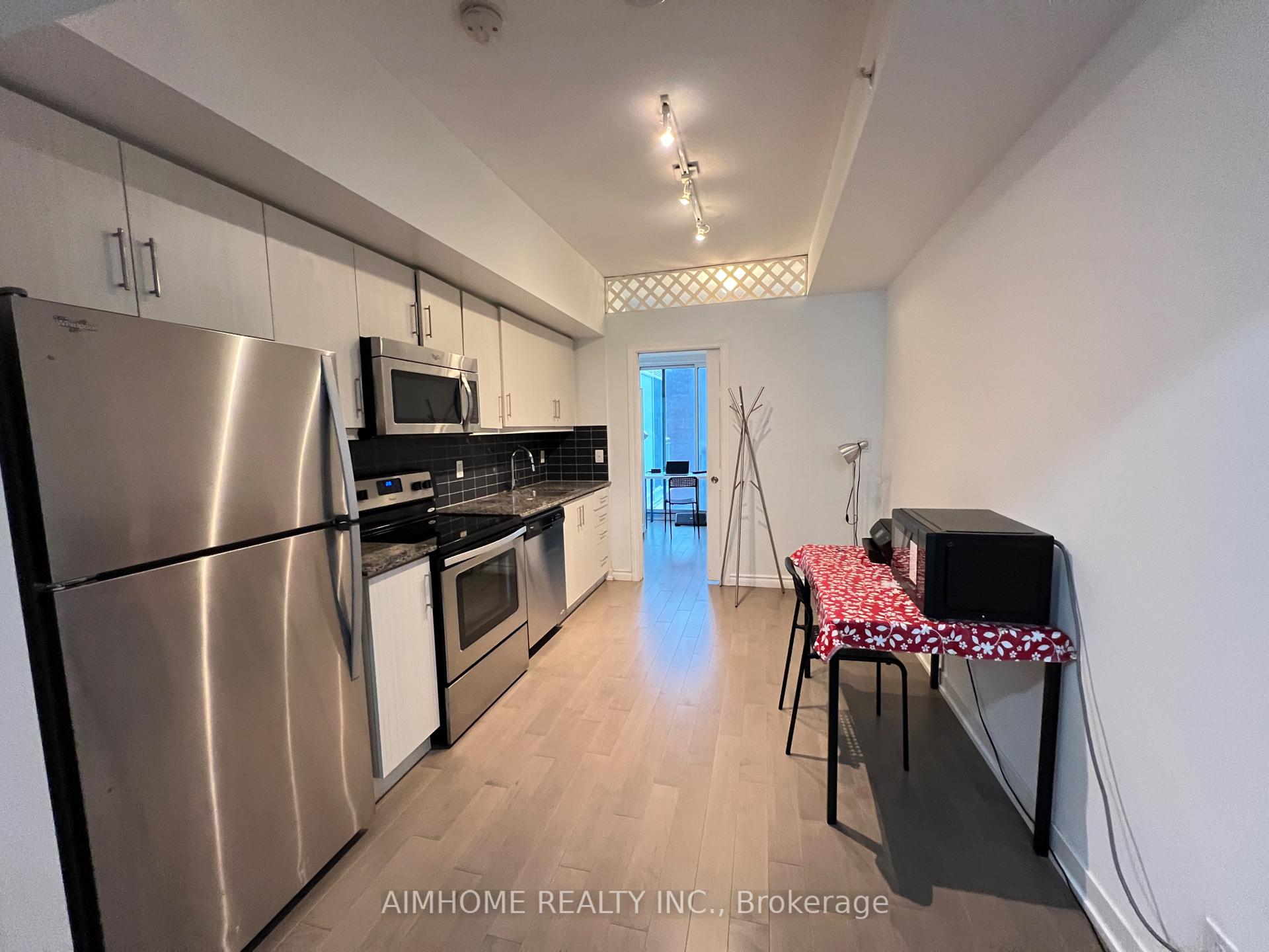 Photo 4 of Unit 608, 10 Willison Square, Toronto, Kensington-Chinatown — HOMEH