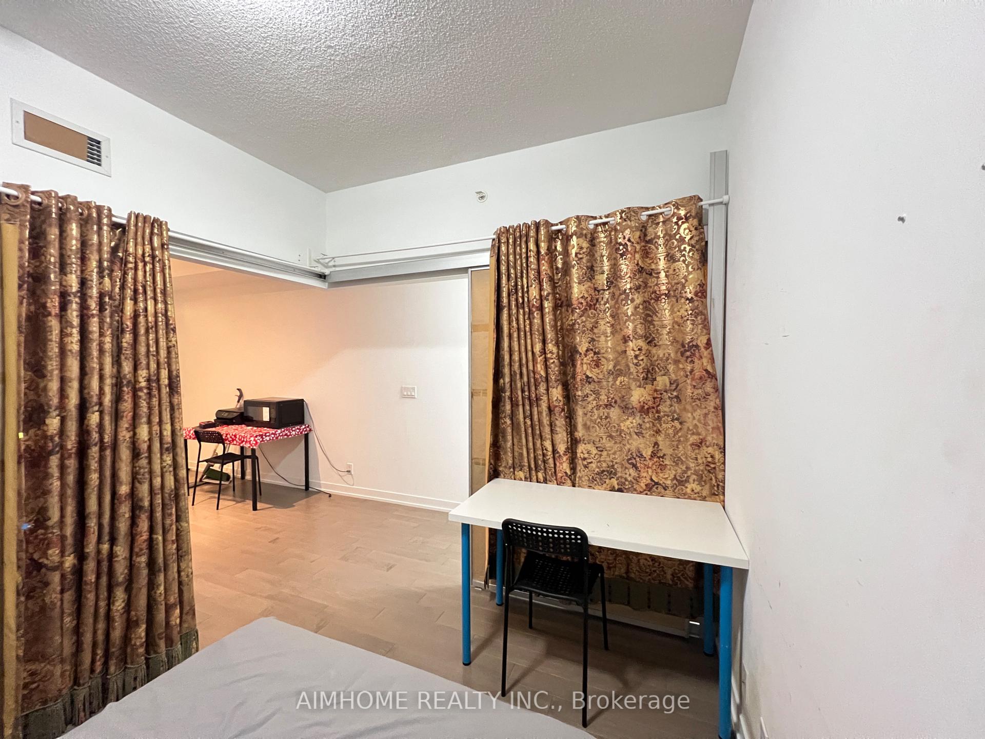 Photo 10 of Unit 608, 10 Willison Square, Toronto, Kensington-Chinatown — HOMEH