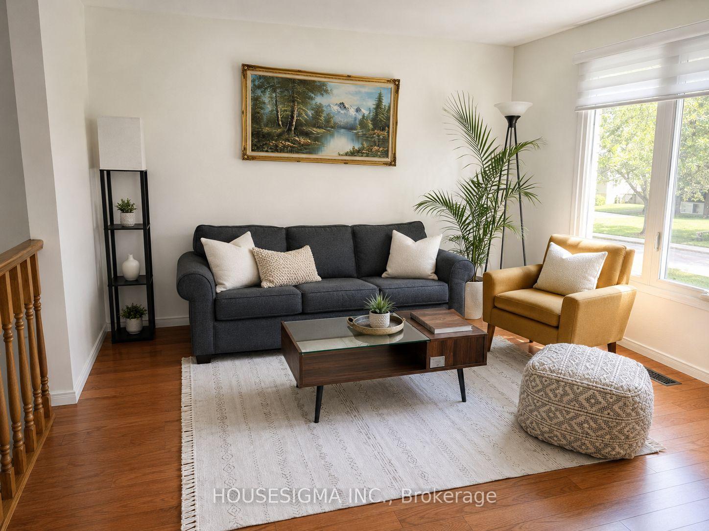 Photo 5 of 547 Barnes Crescent, Peterborough, Otonabee Ward 1 — HOMEH