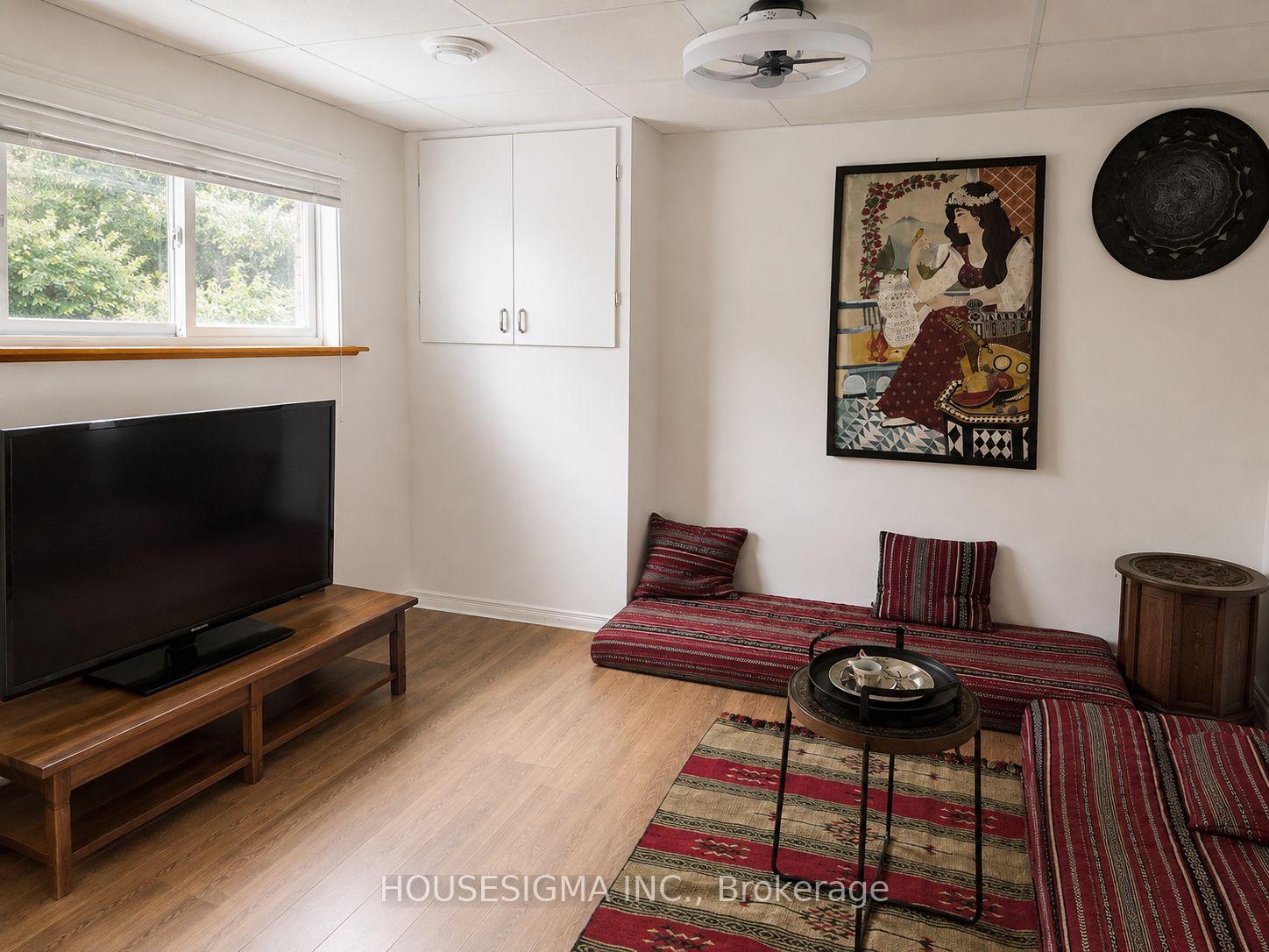 Photo 14 of 547 Barnes Crescent, Peterborough, Otonabee Ward 1 — HOMEH