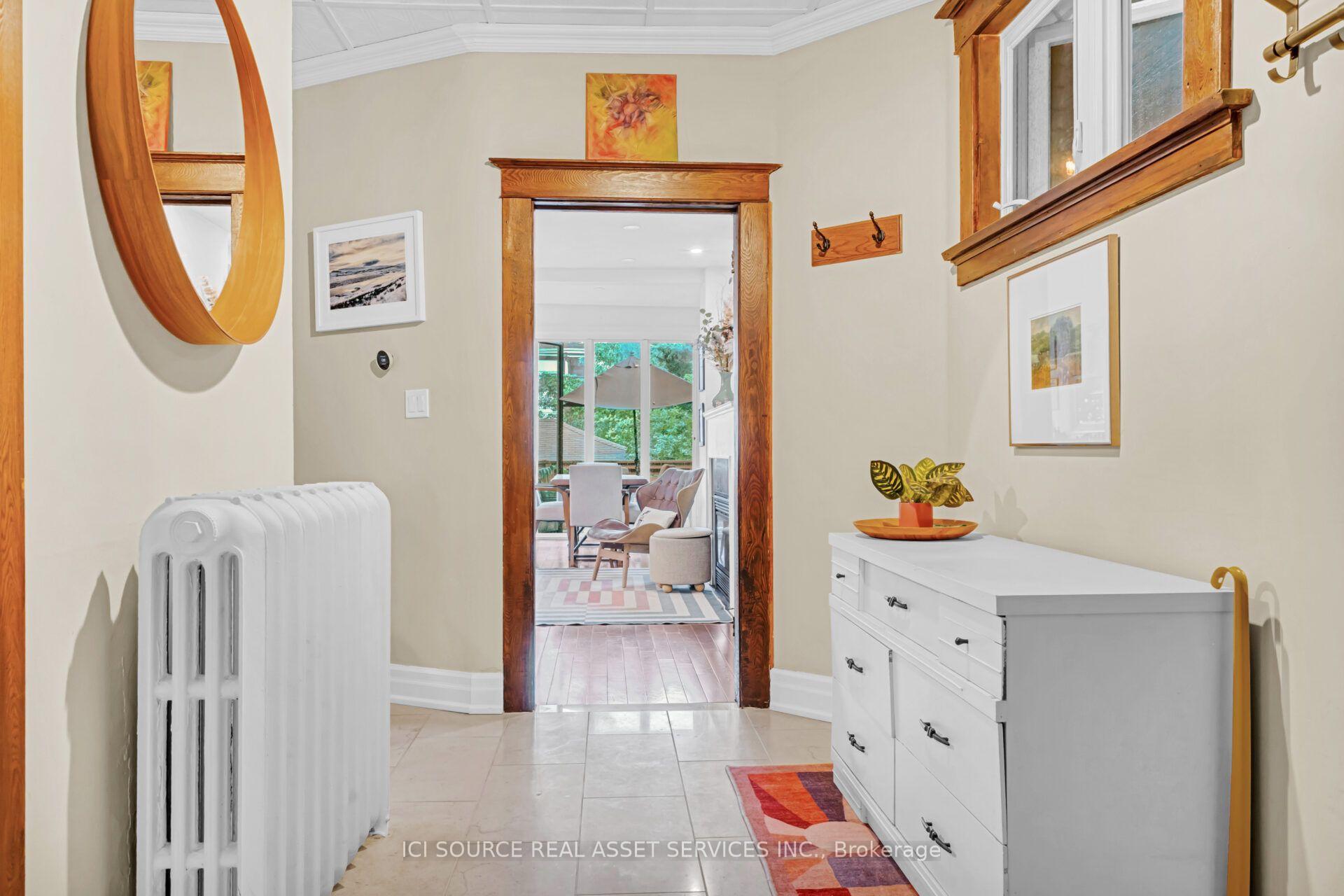 Photo 15 of Unit Upper, 109 Northcliffe Boulevard, Toronto, Oakwood Village — HOMEH