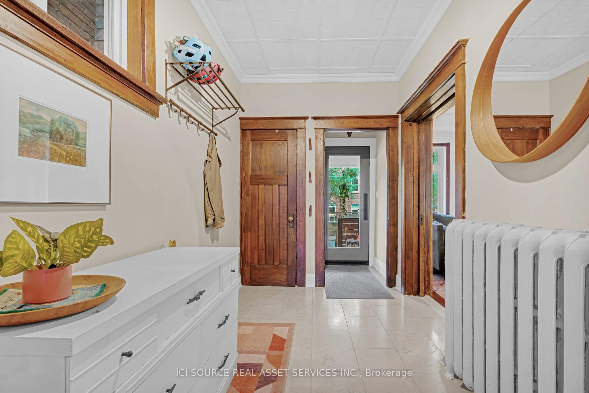 Photo 16 of Unit Upper, 109 Northcliffe Boulevard, Toronto, Oakwood Village — HOMEH