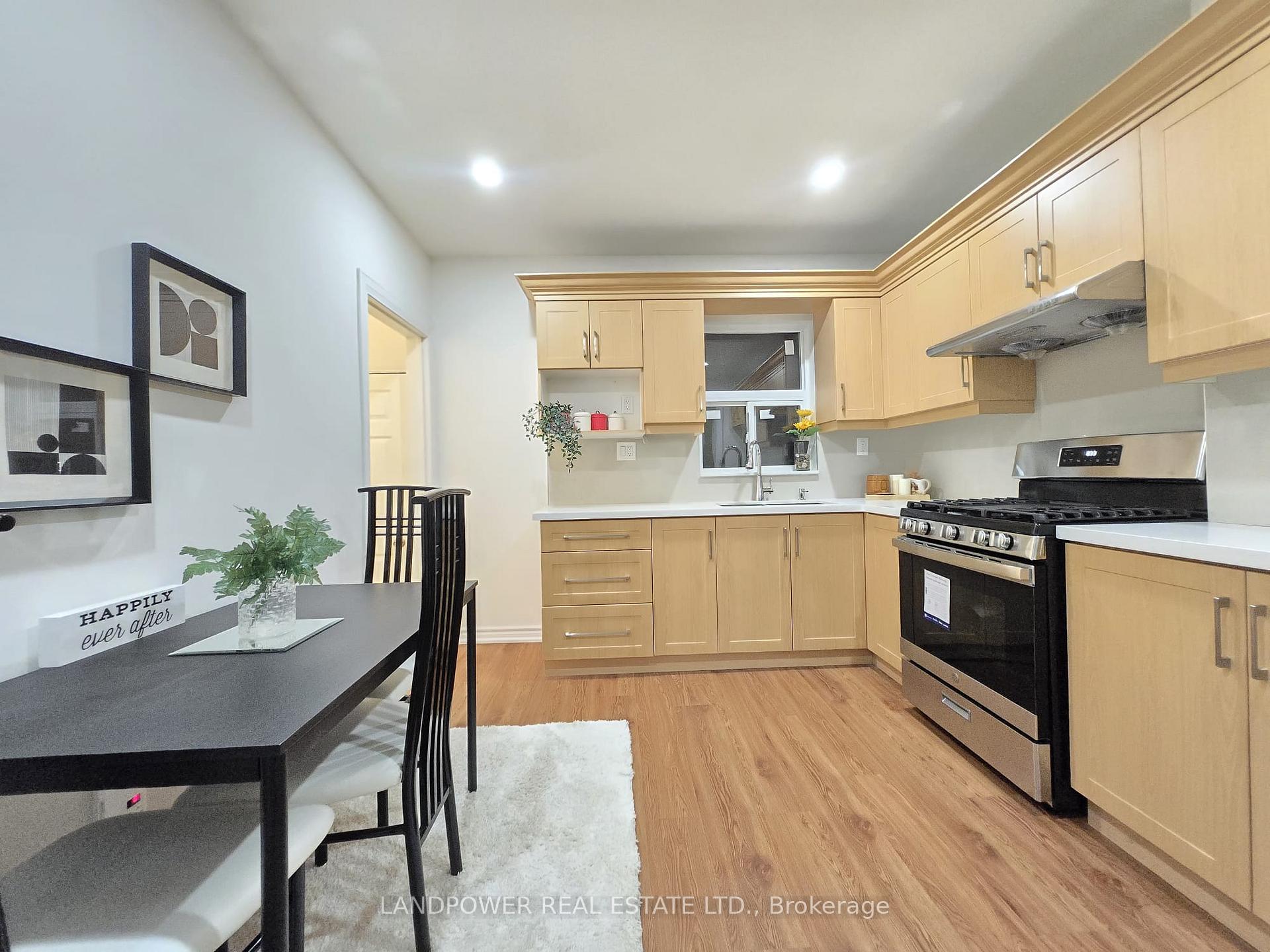Photo 18 of 221 Riverdale Avenue, Toronto, North Riverdale — HOMEH