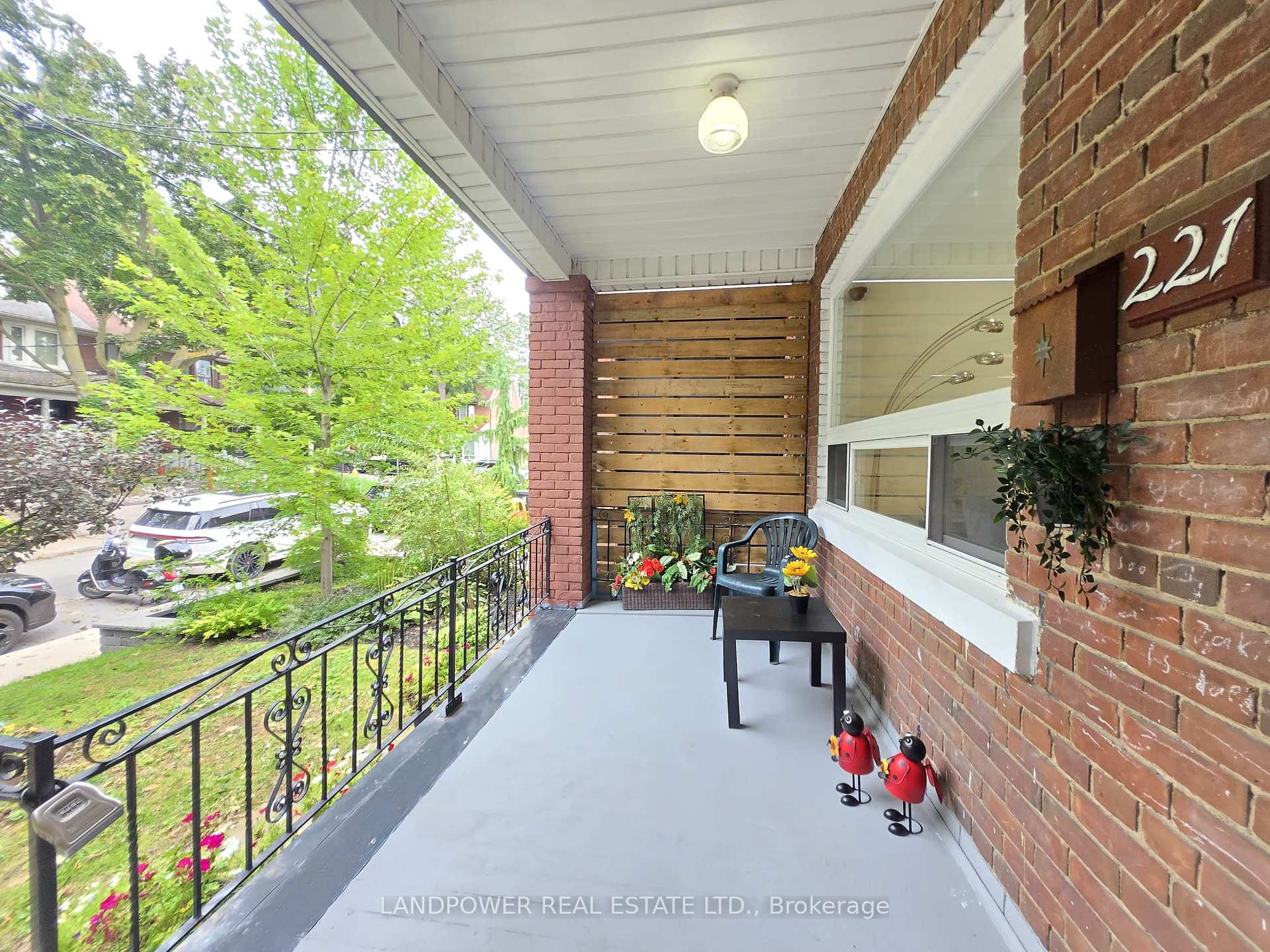 Photo 46 of 221 Riverdale Avenue, Toronto, North Riverdale — HOMEH