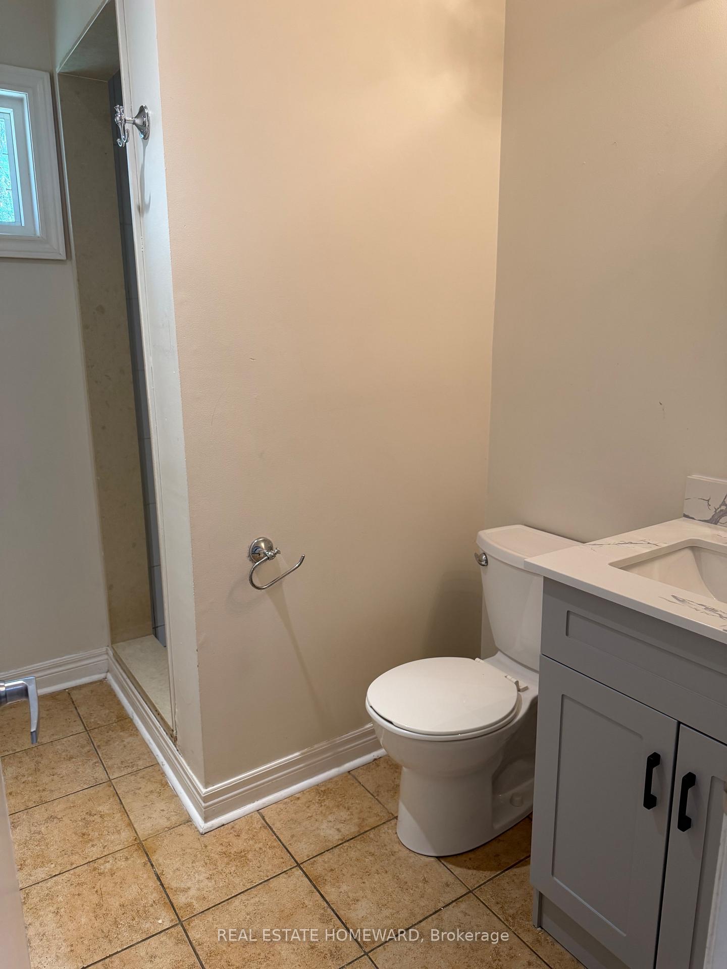 Photo 7 of 120 Baker Avenue, Richmond Hill, Crosby — HOMEH
