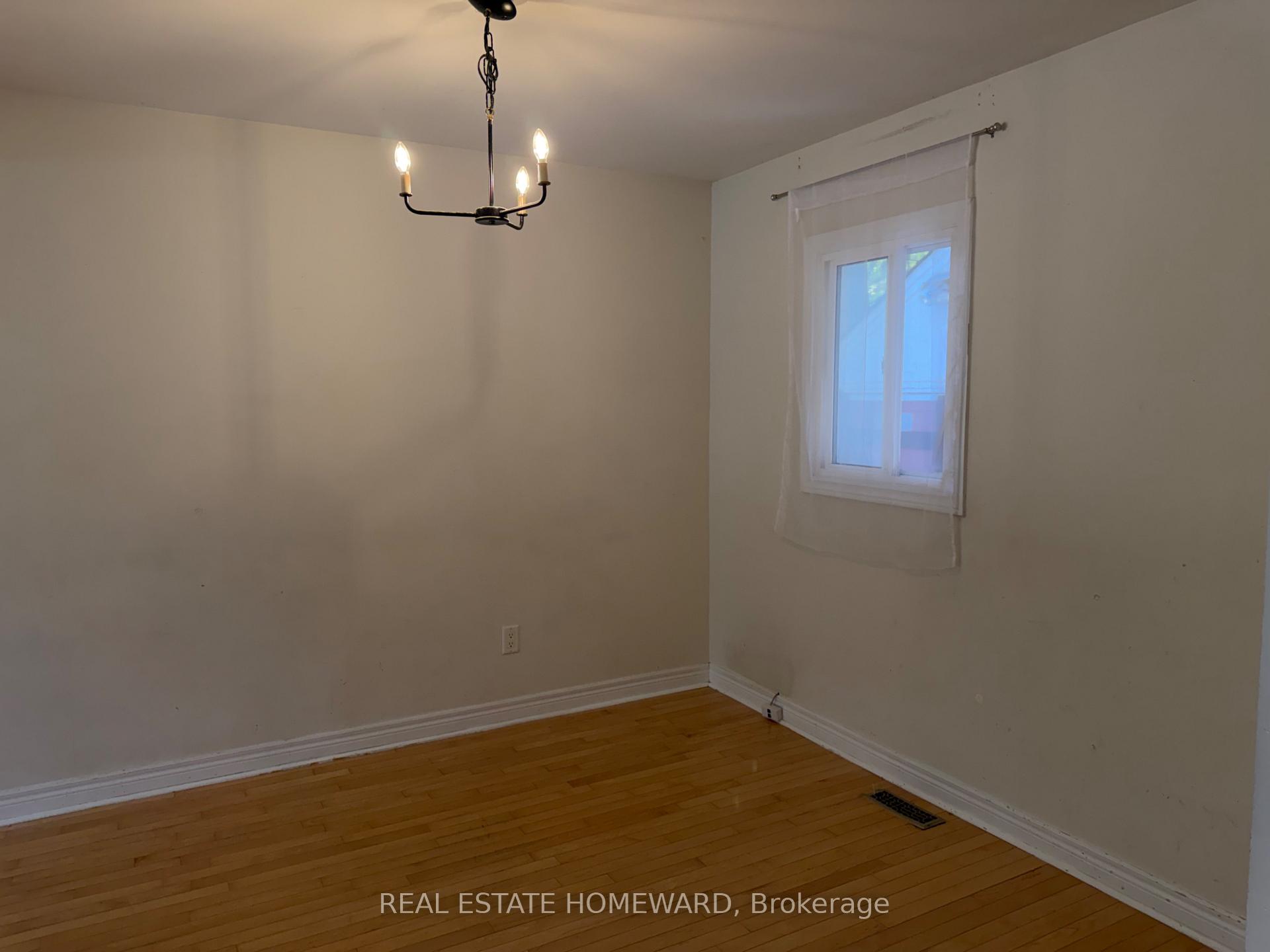 Photo 12 of 120 Baker Avenue, Richmond Hill, Crosby — HOMEH