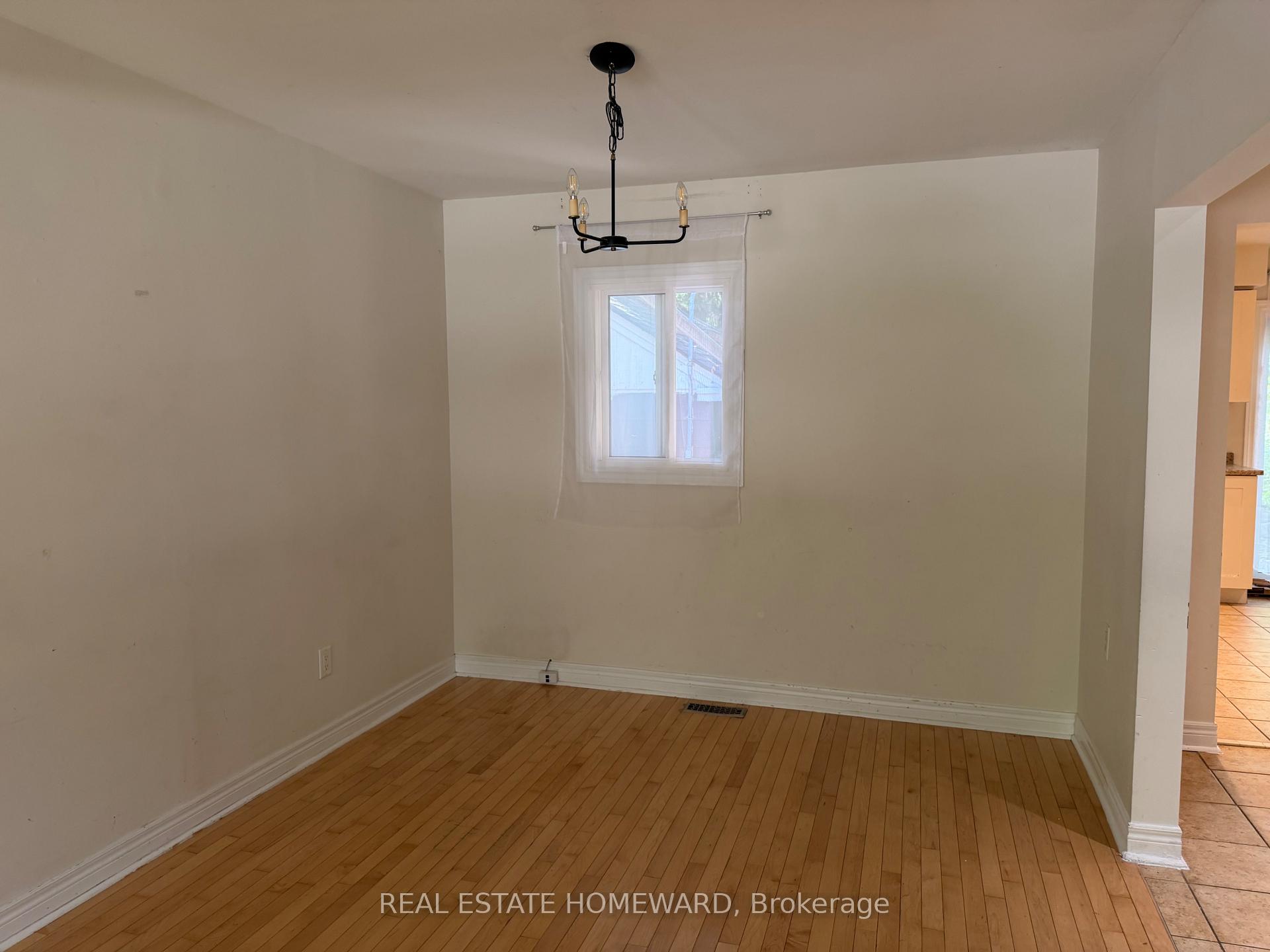 Photo 13 of 120 Baker Avenue, Richmond Hill, Crosby — HOMEH