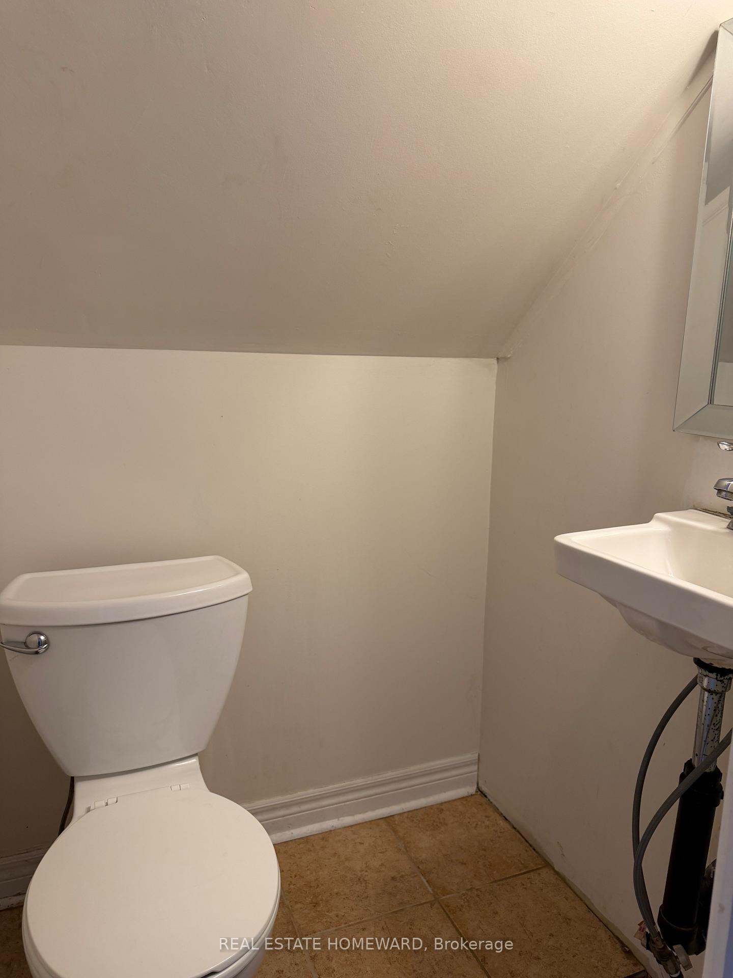 Photo 18 of 120 Baker Avenue, Richmond Hill, Crosby — HOMEH