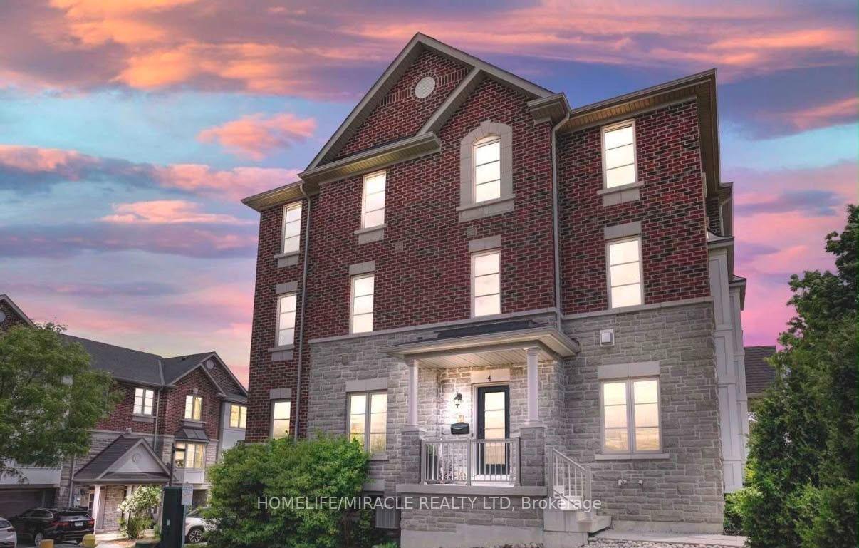 Photo 1 of Unit 4, 8441 Islington Avenue, Vaughan, Islington Woods — HOMEH