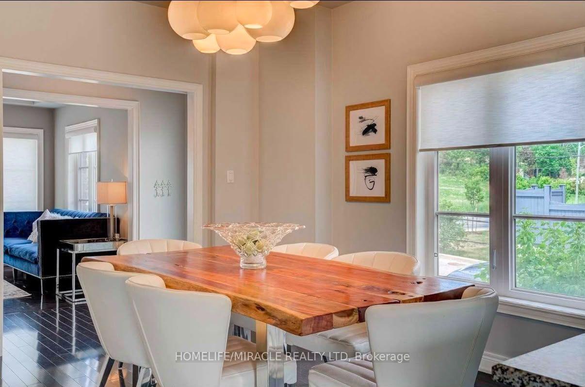 Photo 6 of Unit 4, 8441 Islington Avenue, Vaughan, Islington Woods — HOMEH