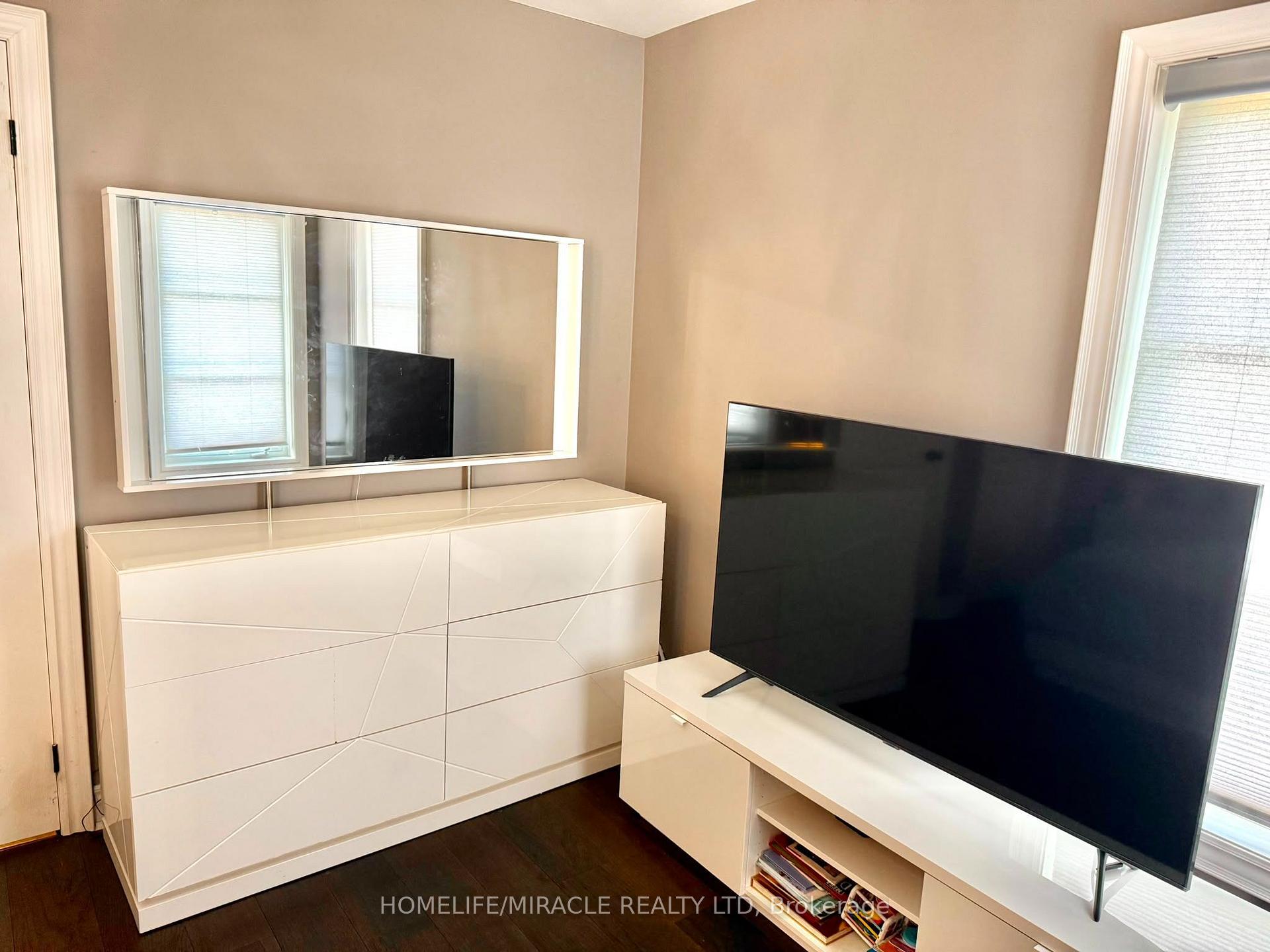 Photo 11 of Unit 4, 8441 Islington Avenue, Vaughan, Islington Woods — HOMEH