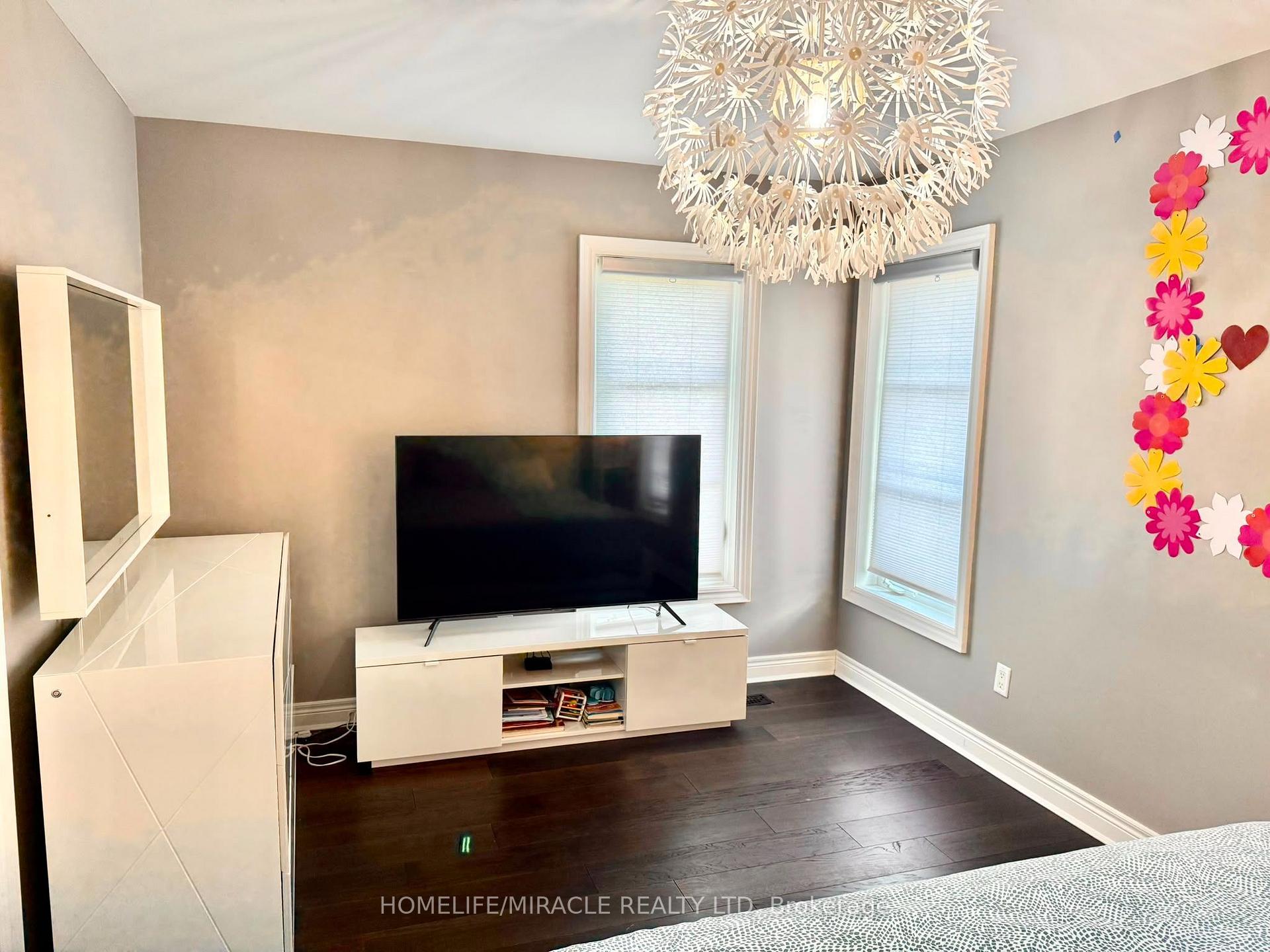 Photo 16 of Unit 4, 8441 Islington Avenue, Vaughan, Islington Woods — HOMEH