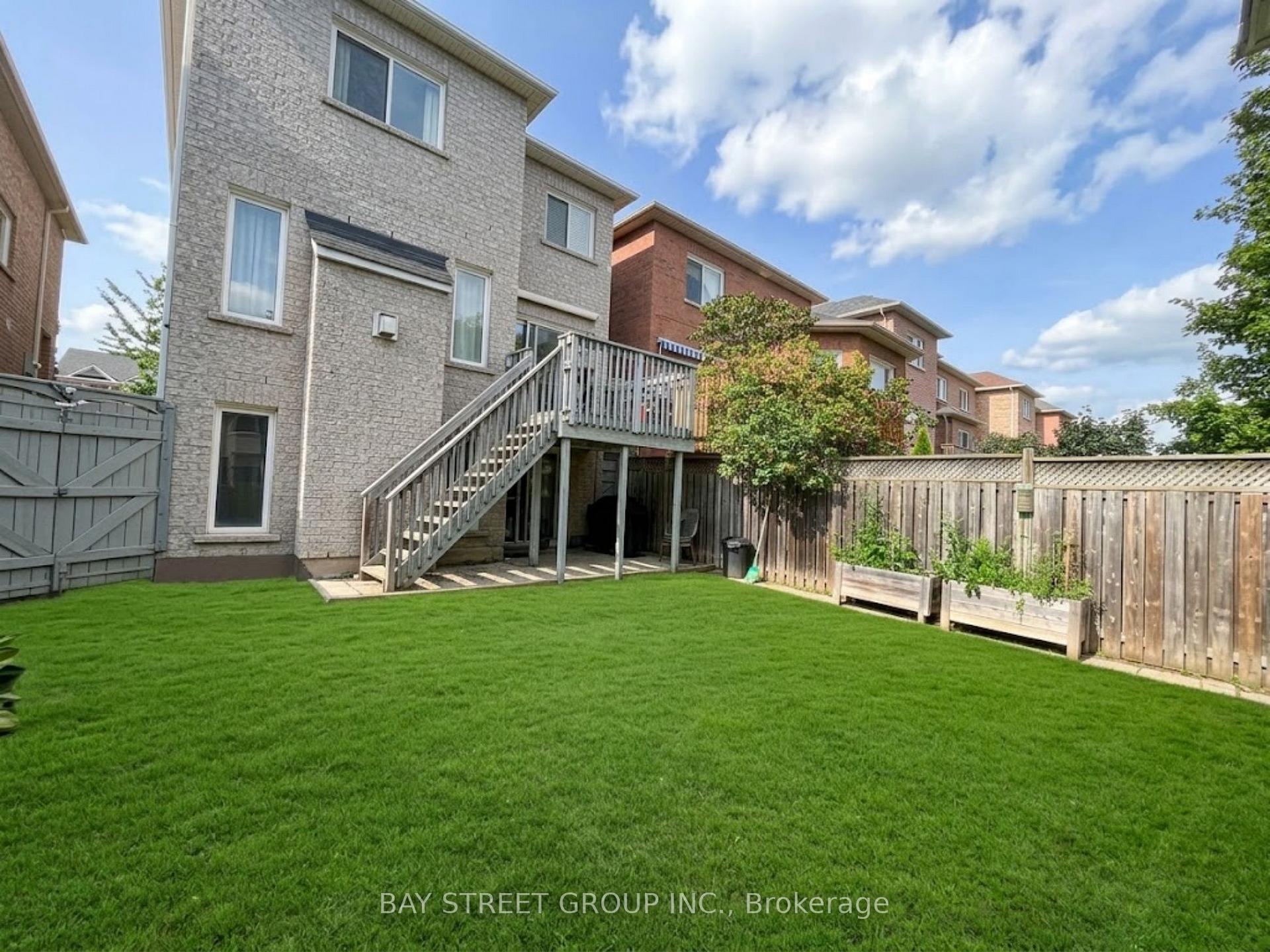 Photo 24 of 63 Aylesworth Avenue, Clarington, Courtice — HOMEH