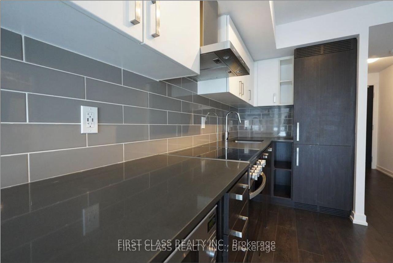 Photo 7 of Unit 712, 125 Redpath Avenue, Toronto, Mount Pleasant West — HOMEH