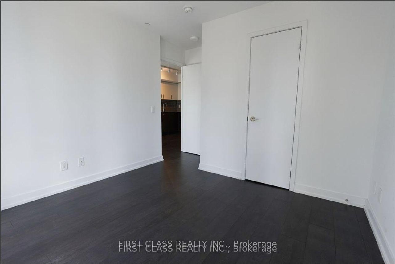 Photo 10 of Unit 712, 125 Redpath Avenue, Toronto, Mount Pleasant West — HOMEH