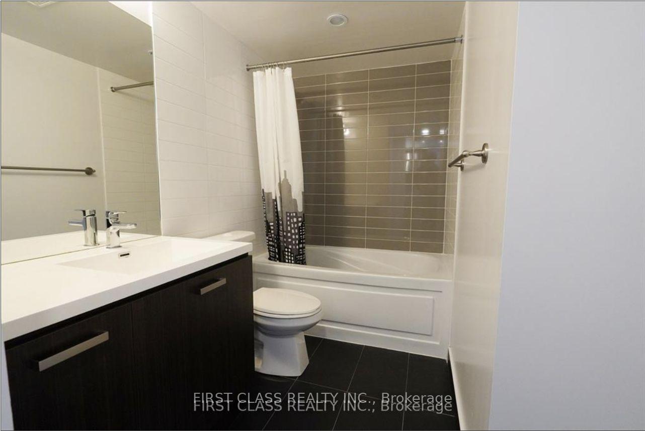Photo 11 of Unit 712, 125 Redpath Avenue, Toronto, Mount Pleasant West — HOMEH