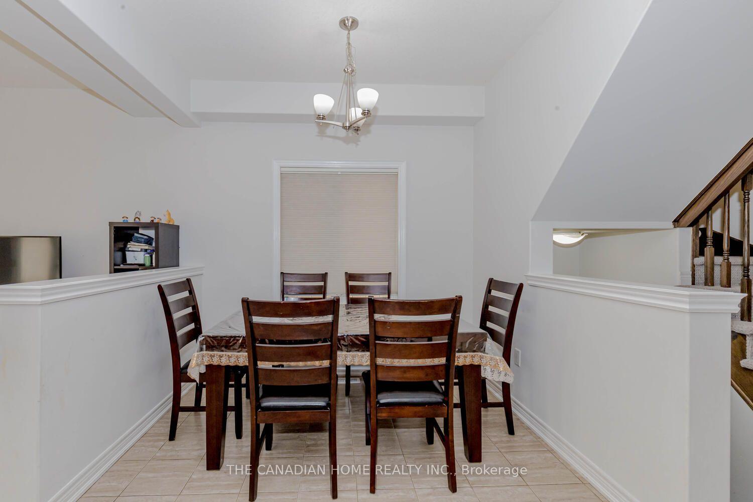 Photo 9 of 49 Sexton Crescent, Hamilton, Ancaster — HOMEH