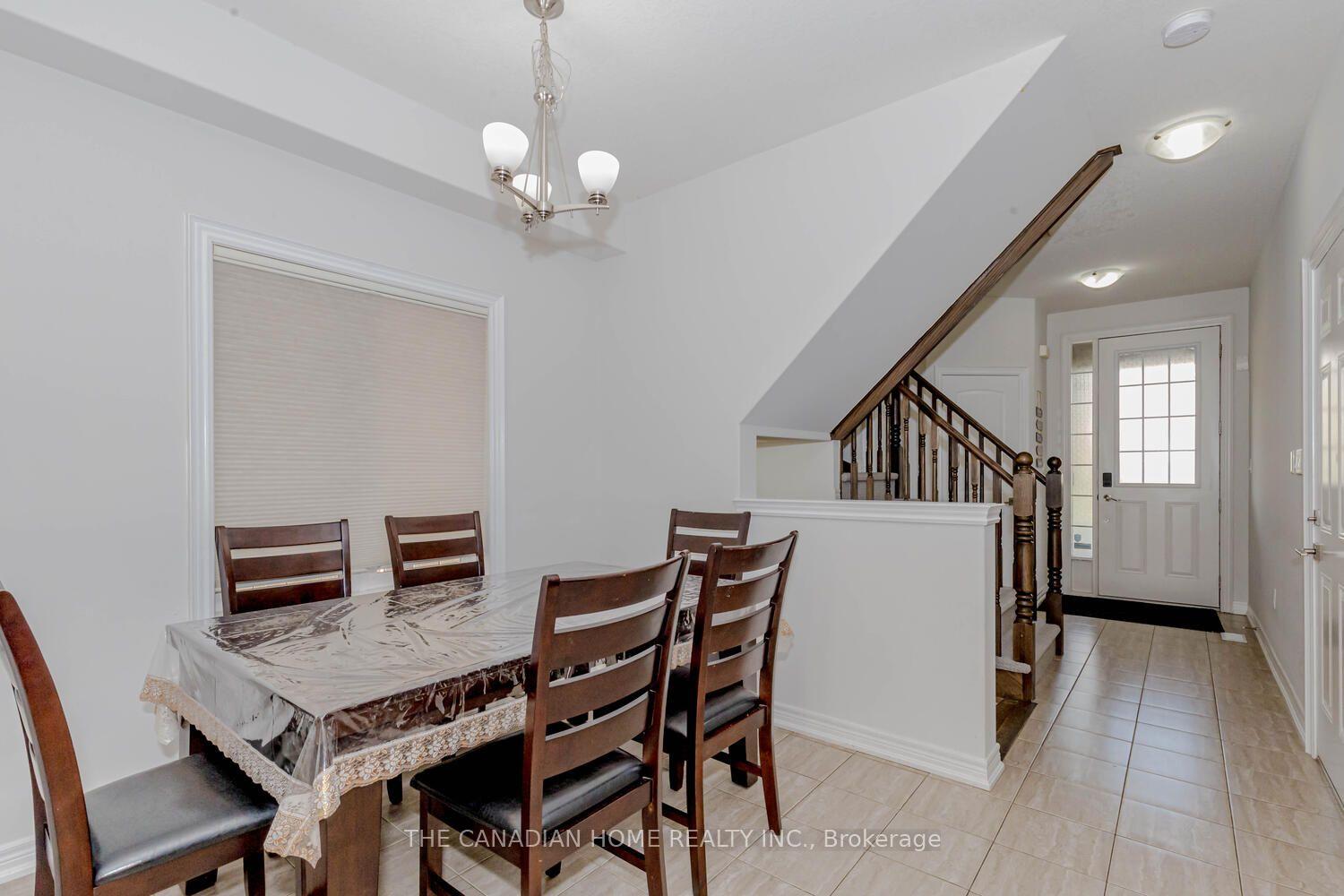 Photo 10 of 49 Sexton Crescent, Hamilton, Ancaster — HOMEH