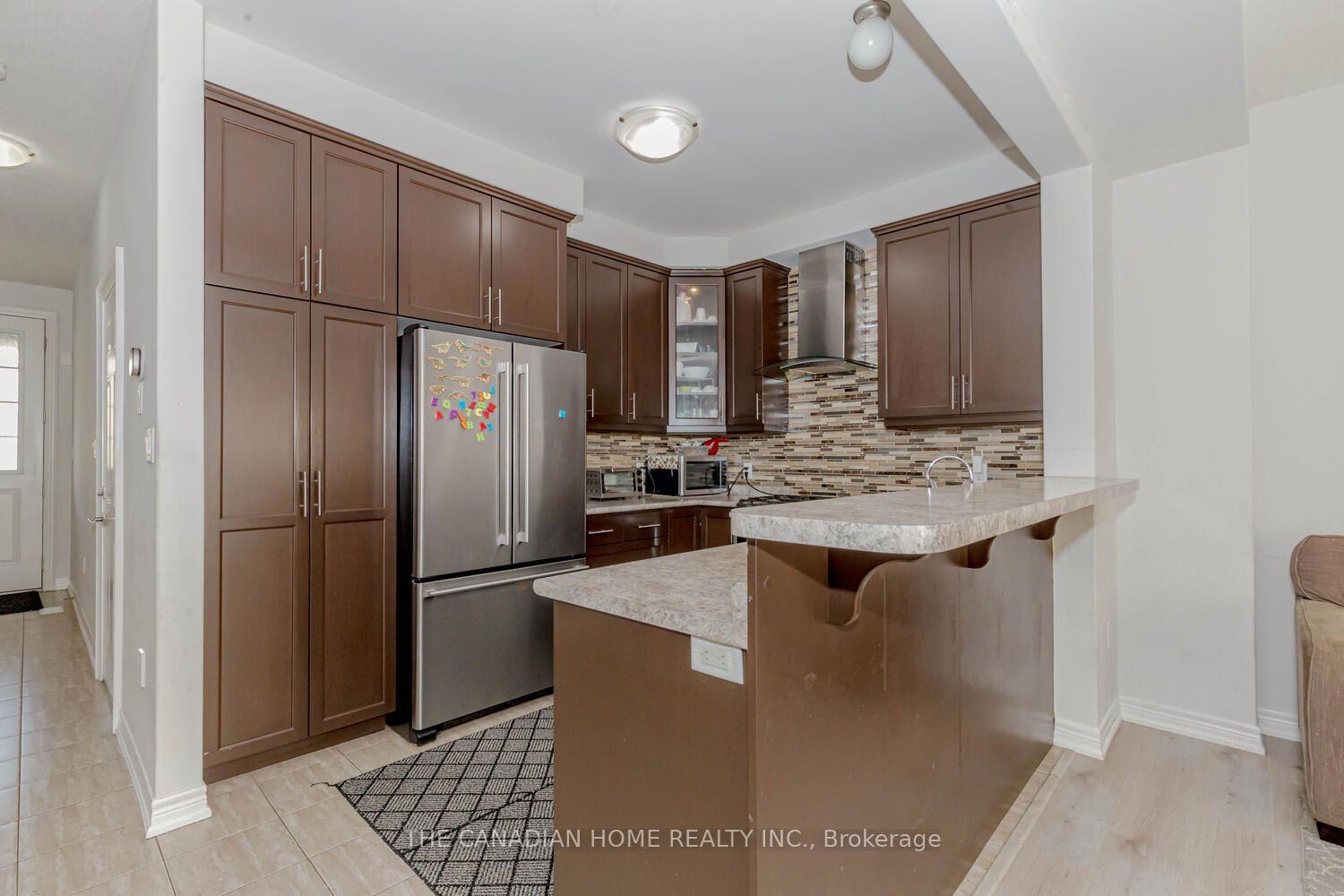 Photo 12 of 49 Sexton Crescent, Hamilton, Ancaster — HOMEH