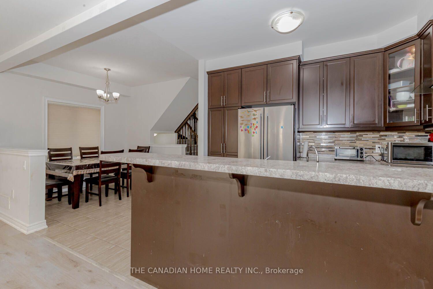 Photo 14 of 49 Sexton Crescent, Hamilton, Ancaster — HOMEH
