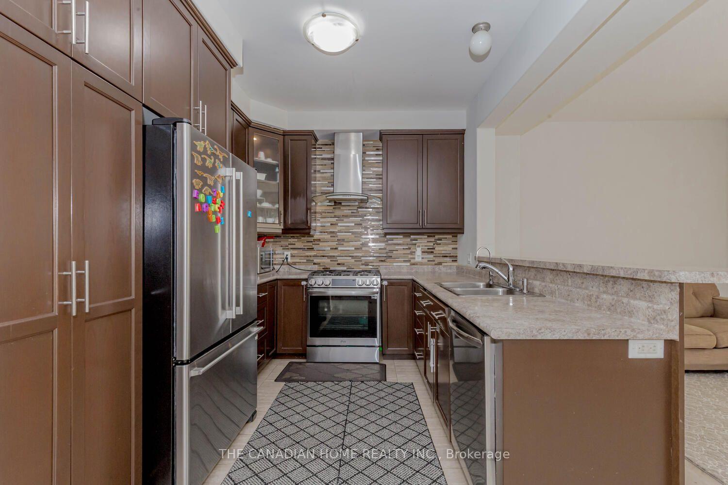 Photo 15 of 49 Sexton Crescent, Hamilton, Ancaster — HOMEH
