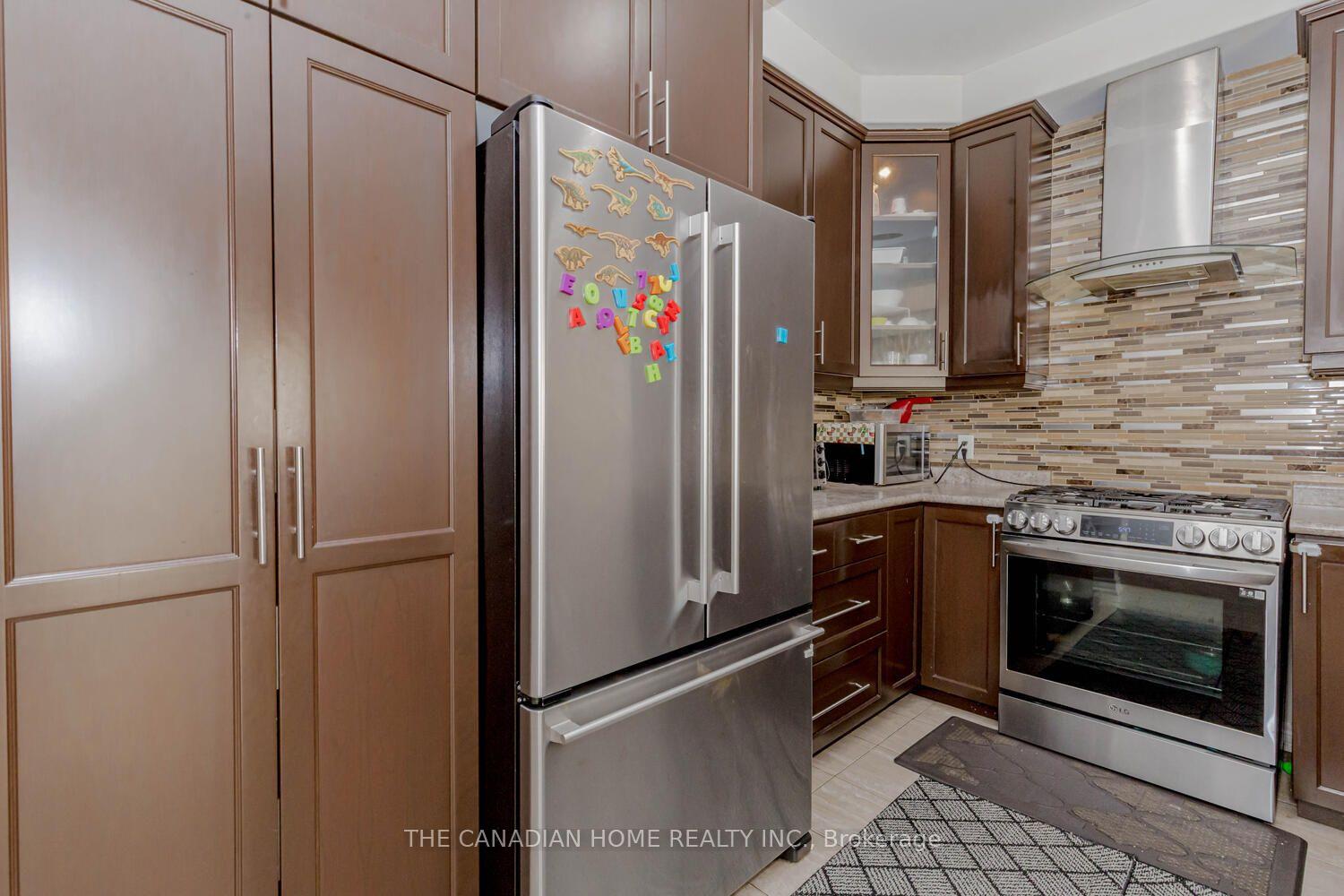 Photo 17 of 49 Sexton Crescent, Hamilton, Ancaster — HOMEH