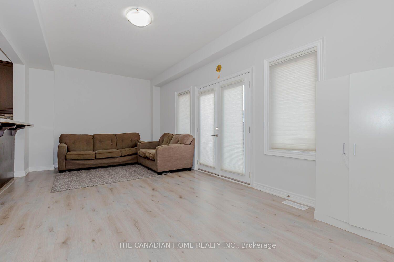 Photo 22 of 49 Sexton Crescent, Hamilton, Ancaster — HOMEH