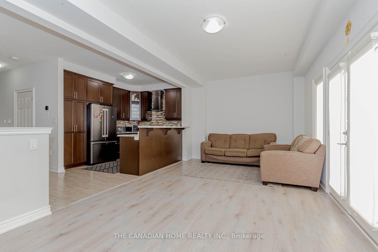 Photo 23 of 49 Sexton Crescent, Hamilton, Ancaster — HOMEH