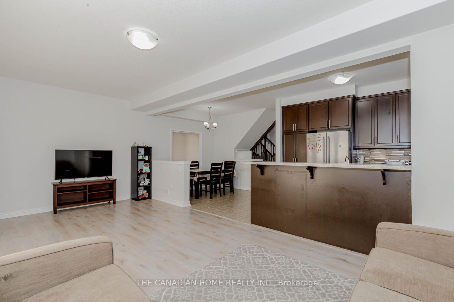 Photo 25 of 49 Sexton Crescent, Hamilton, Ancaster — HOMEH