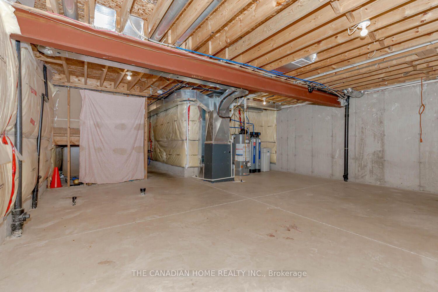 Photo 44 of 49 Sexton Crescent, Hamilton, Ancaster — HOMEH