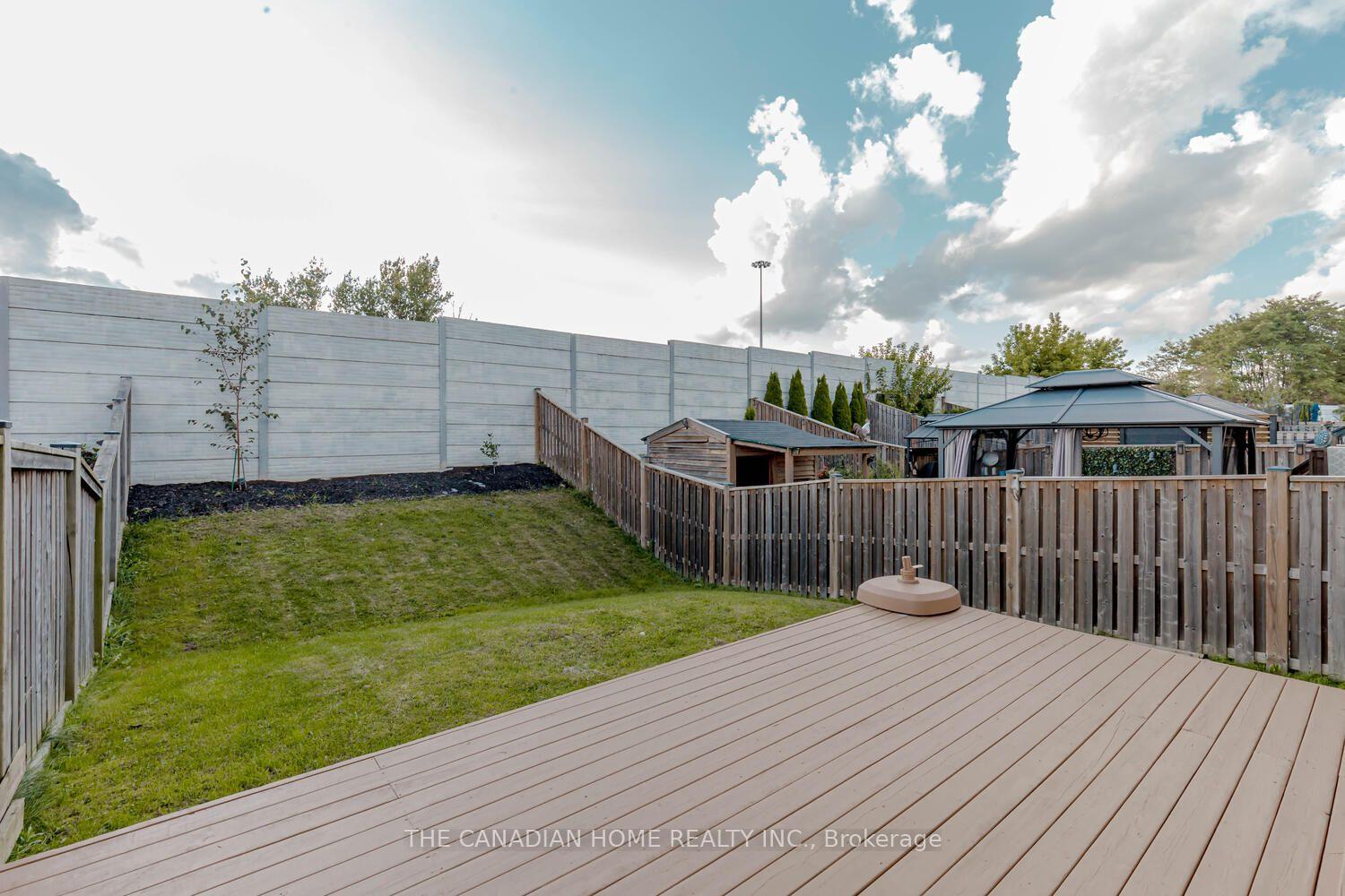 Photo 47 of 49 Sexton Crescent, Hamilton, Ancaster — HOMEH