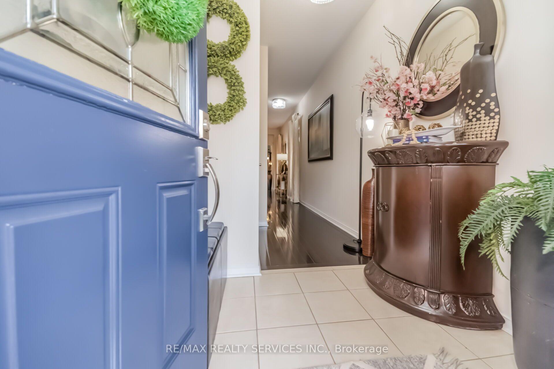 Photo 6 of 70 Checkerberry Crescent, Brampton, Sandringham-Wellington — HOMEH