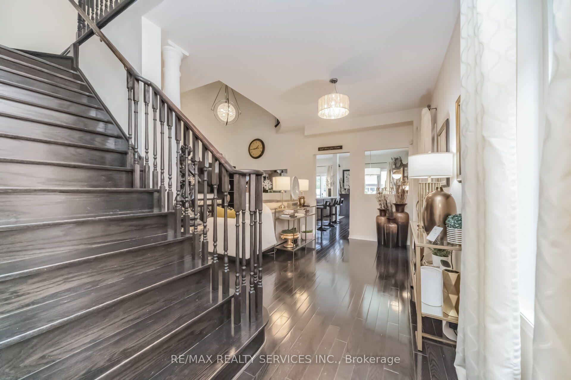 Photo 7 of 70 Checkerberry Crescent, Brampton, Sandringham-Wellington — HOMEH