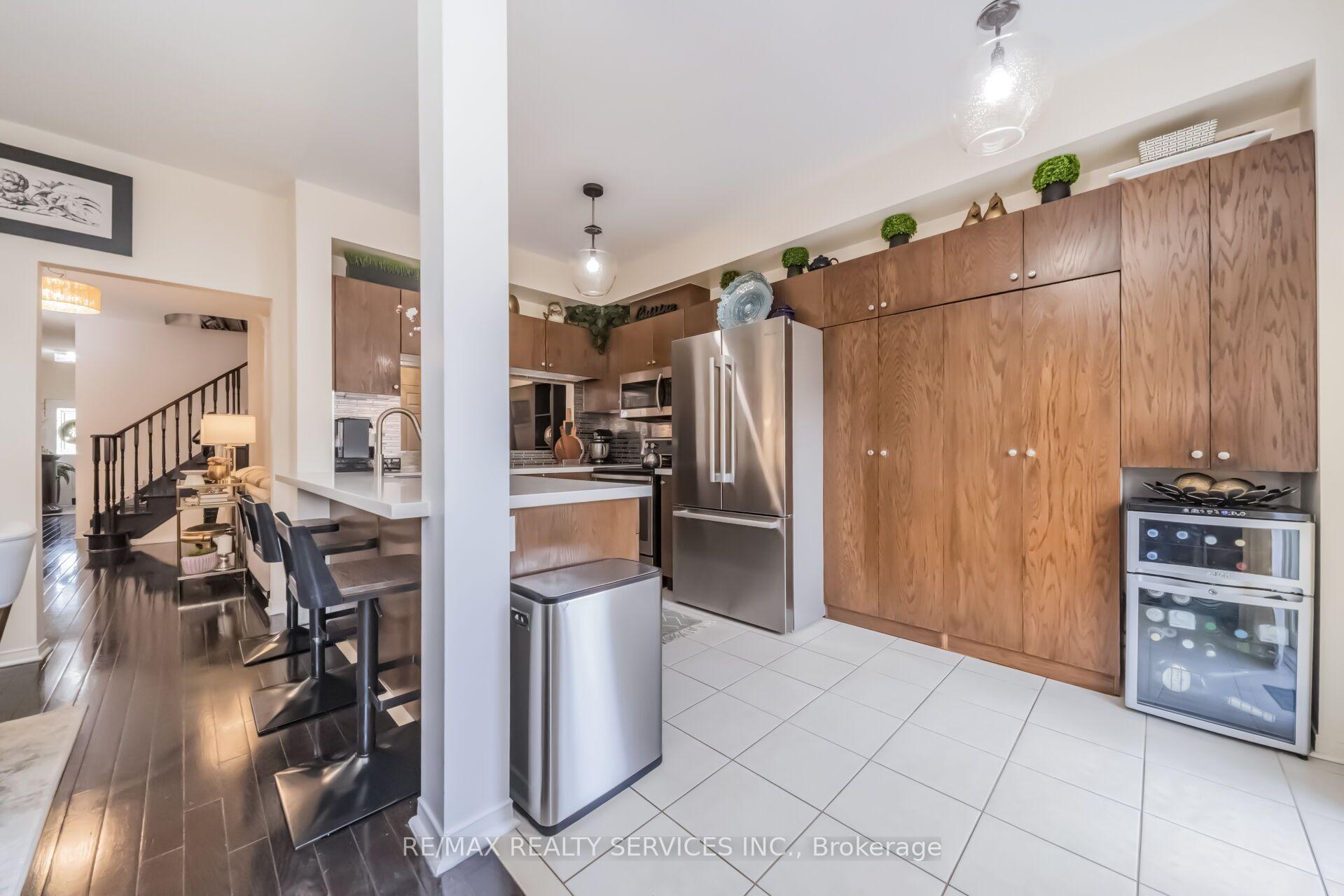 Photo 14 of 70 Checkerberry Crescent, Brampton, Sandringham-Wellington — HOMEH