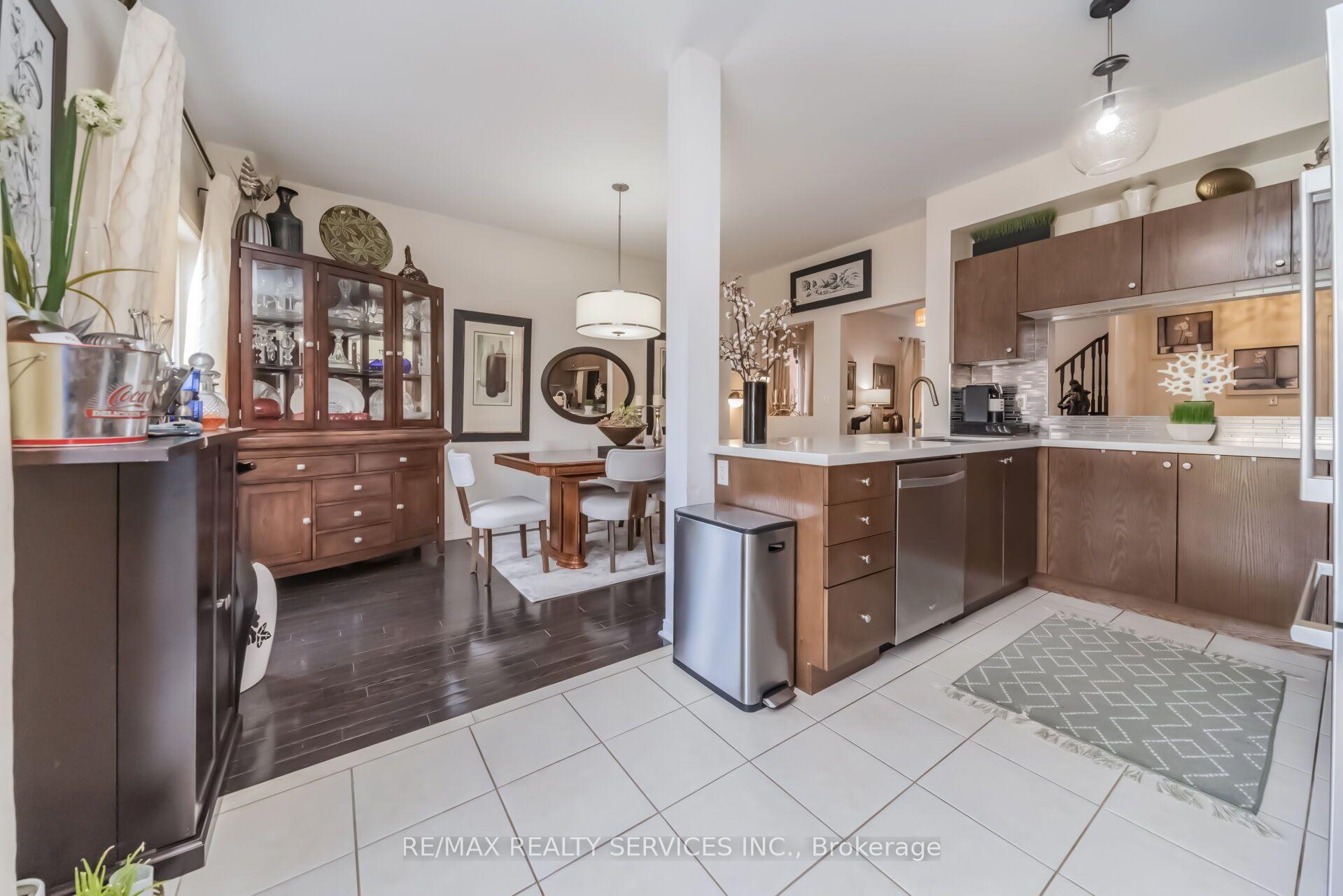 Photo 15 of 70 Checkerberry Crescent, Brampton, Sandringham-Wellington — HOMEH